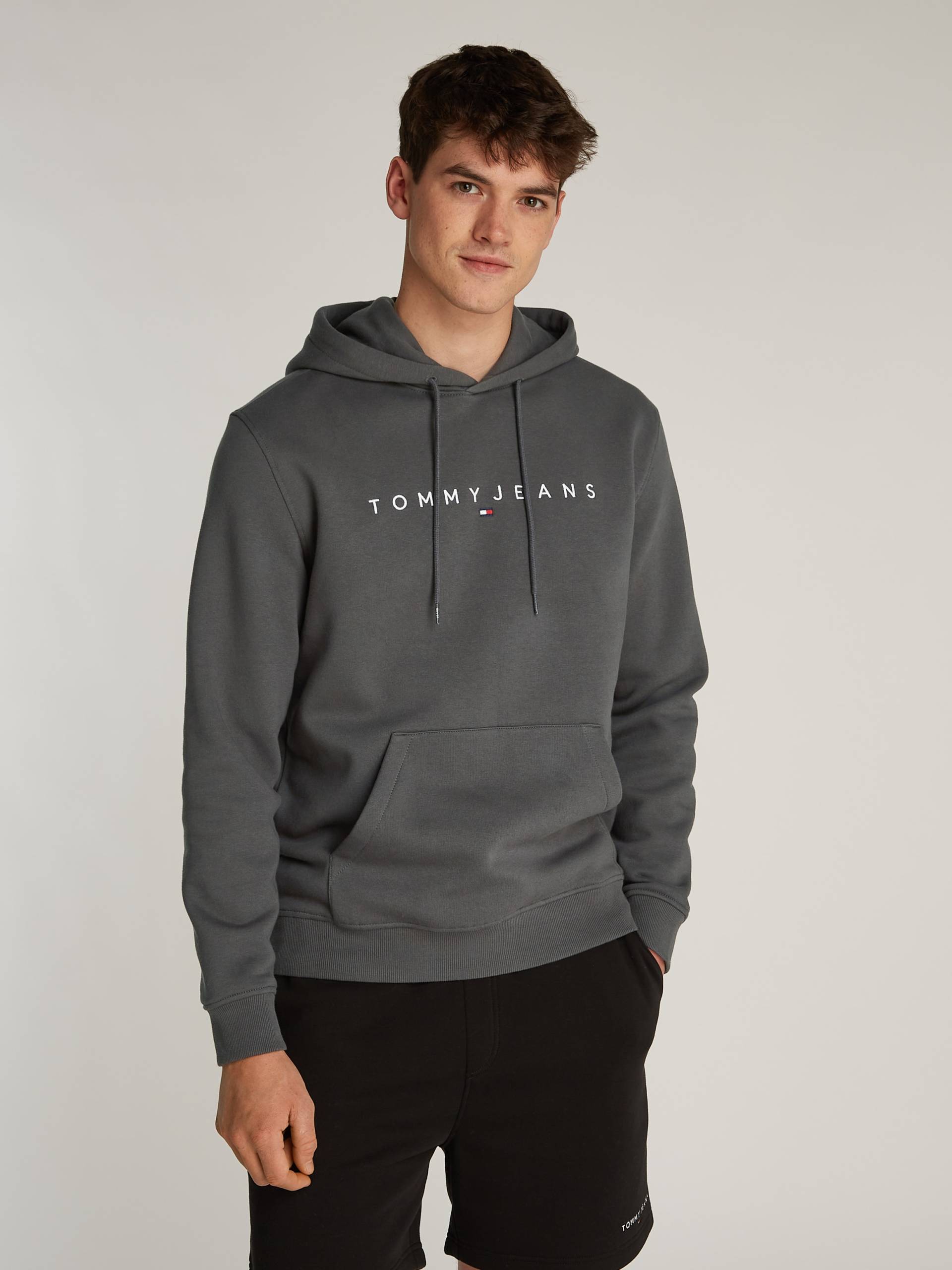 Tommy Jeans Plus Hoodie »TJM REG LINEAR LOGO HOODIE EXT«, in Grosse Grössen, Logodruck Tommy Jeans Plus Hoodie »TJM REG LINEAR LOGO HOODIE EXT«, in Grosse Grössen, Logodruck von TOMMY JEANS Plus