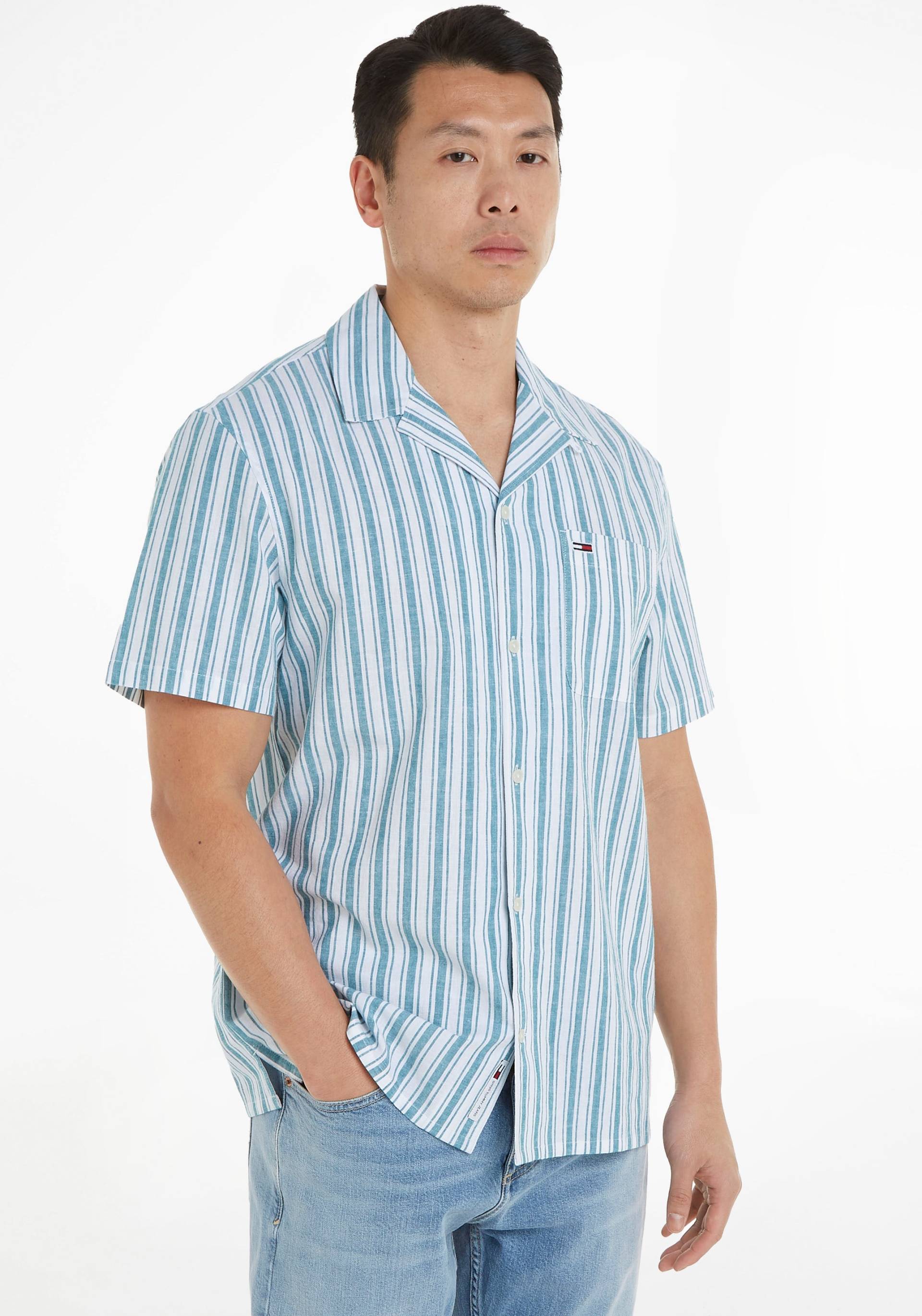 Tommy Jeans Plus Kurzarmhemd »TJM STRIPE LINEN SS SHIRT EXT«, Grosse Grössen, Modische Längsstreifen Tommy Jeans Plus Kurzarmhemd »TJM STRIPE LINEN SS SHIRT EXT«, Grosse Grössen, Modische Längsstreifen von TOMMY JEANS Plus