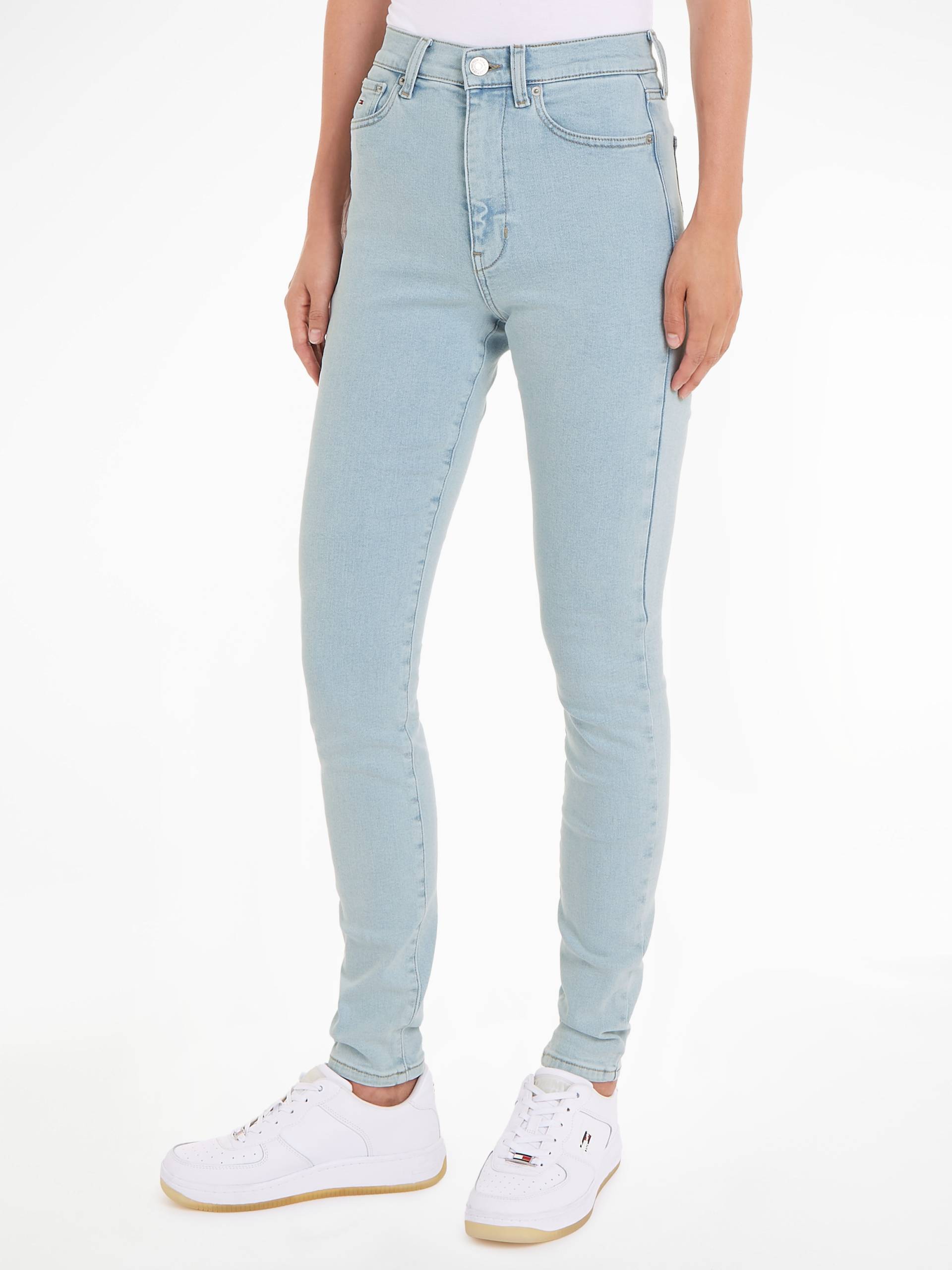 Tommy Jeans Bequeme Jeans »Sylvia Skinny Slim Jeans Hohe Leibhöhe«, mit Ledermarkenlabel Tommy Jeans Bequeme Jeans »Sylvia Skinny Slim Jeans Hohe Leibhöhe«, mit Ledermarkenlabel von TOMMY JEANS