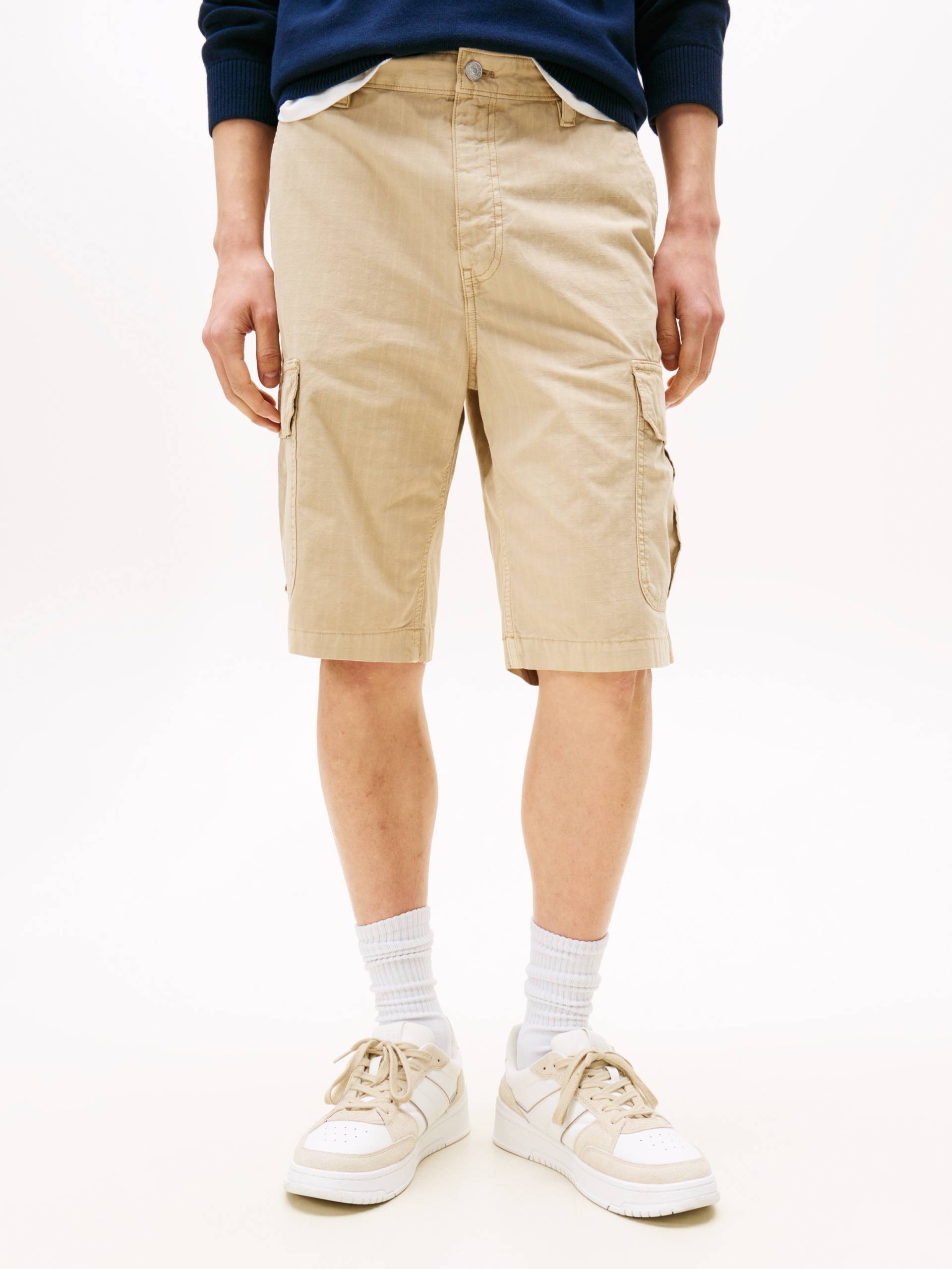 Tommy Jeans Cargoshorts »TJM OTIS CARGO REG SHORTS«, Mit Gürtelschlaufen Tommy Jeans Cargoshorts »TJM OTIS CARGO REG SHORTS«, Mit Gürtelschlaufen von TOMMY JEANS