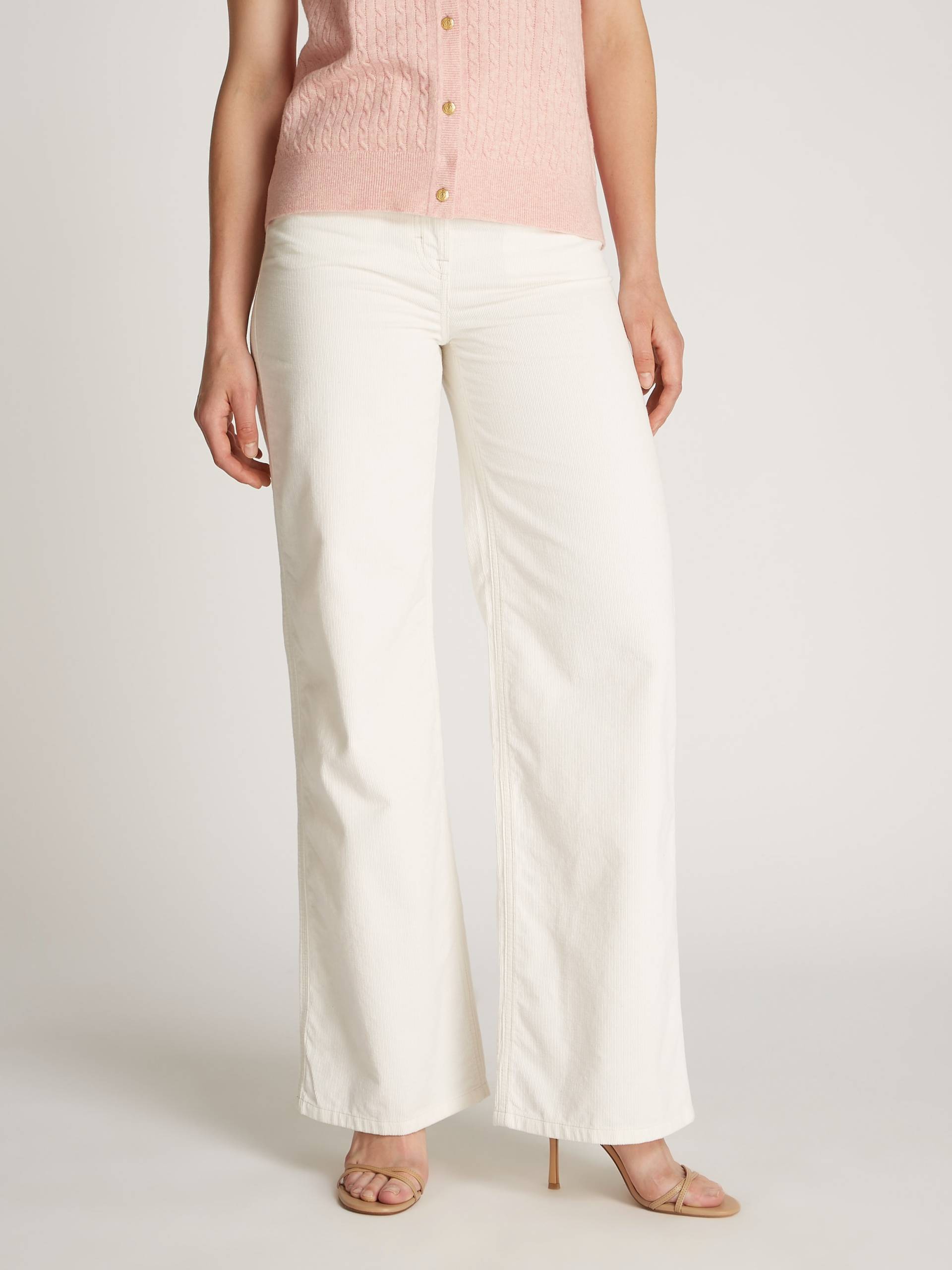 Tommy Jeans Cordhose »TJW CLAIRE FINE CORD PANT«, aus Feincord, im 5-Pocket-Stil Tommy Jeans Cordhose »TJW CLAIRE FINE CORD PANT«, aus Feincord, im 5-Pocket-Stil von TOMMY JEANS