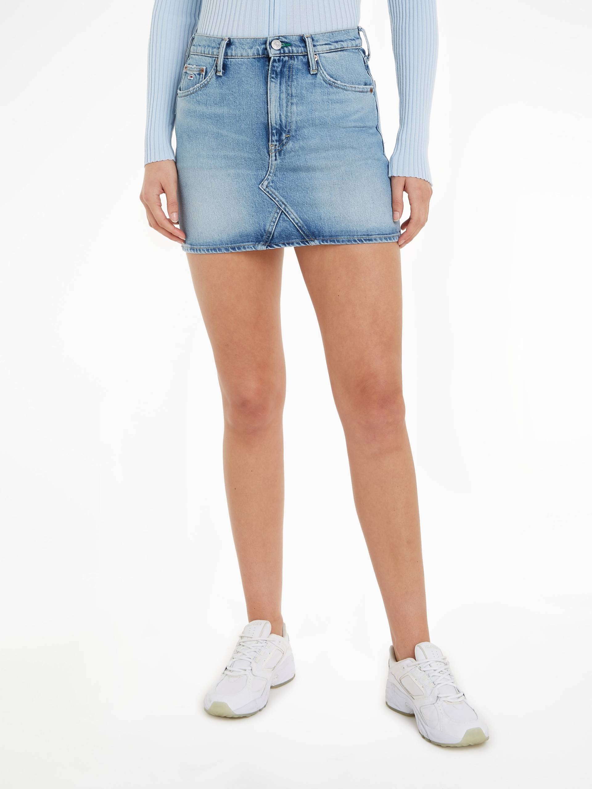 Tommy Jeans Jeansrock »IZZIE MR MN SKIRT AH6114«, Webrock mit Ledermarkenlabel Tommy Jeans Jeansrock »IZZIE MR MN SKIRT AH6114«, Webrock mit Ledermarkenlabel von TOMMY JEANS