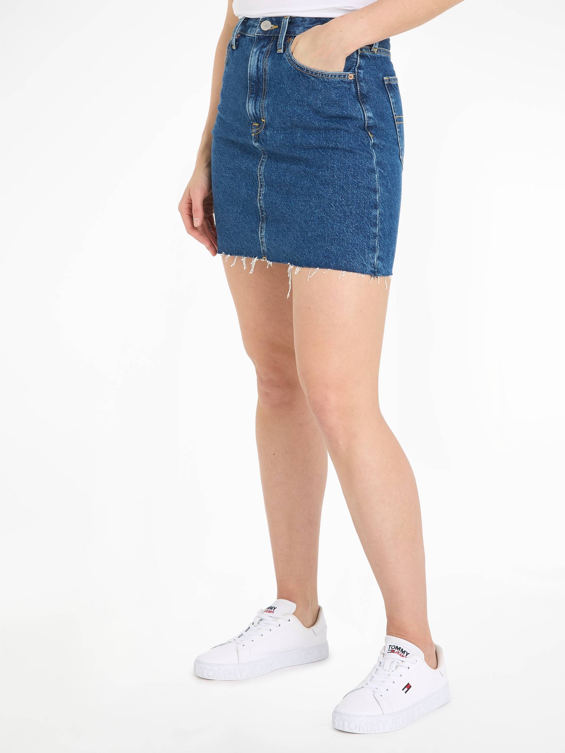 Tommy Jeans Jeansrock »MOM UH SKIRT AH4035«, Webrock mit Logostickerei Tommy Jeans Jeansrock »MOM UH SKIRT AH4035«, Webrock mit Logostickerei von TOMMY JEANS