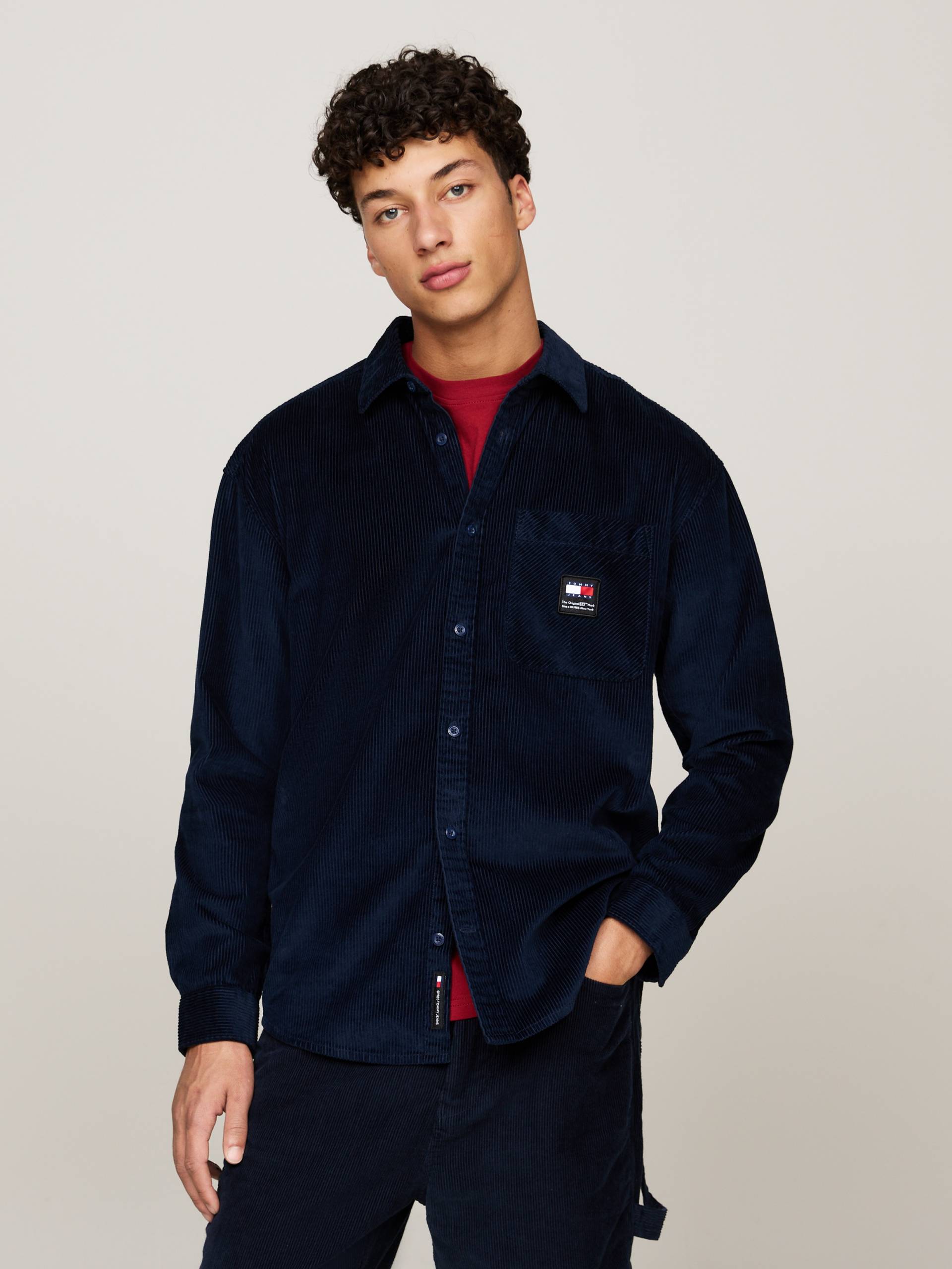 Tommy Jeans Langarmhemd »TJM RLX CHNKY CORDUROY SHIRT EXT«, aus Cord Tommy Jeans Langarmhemd »TJM RLX CHNKY CORDUROY SHIRT EXT«, aus Cord von TOMMY JEANS