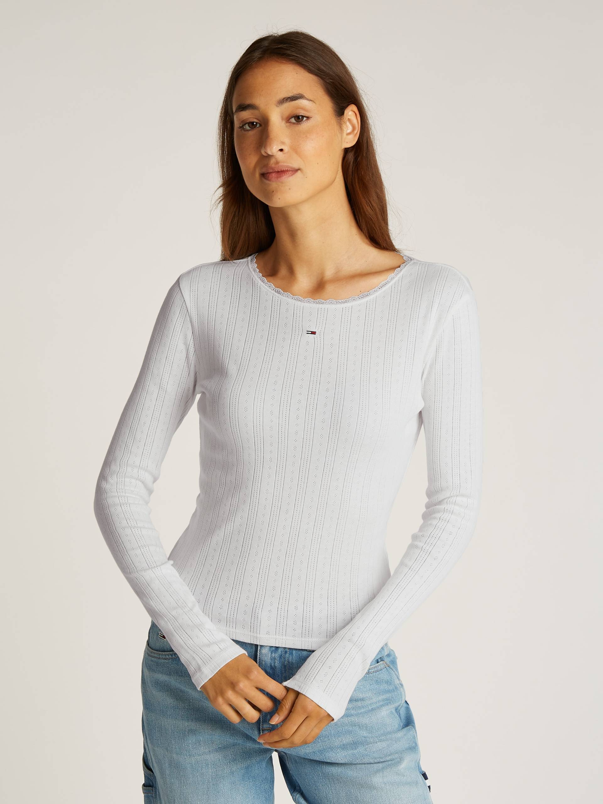 Tommy Jeans Langarmshirt, mit Lochmuster Tommy Jeans Langarmshirt, mit Lochmuster von TOMMY JEANS