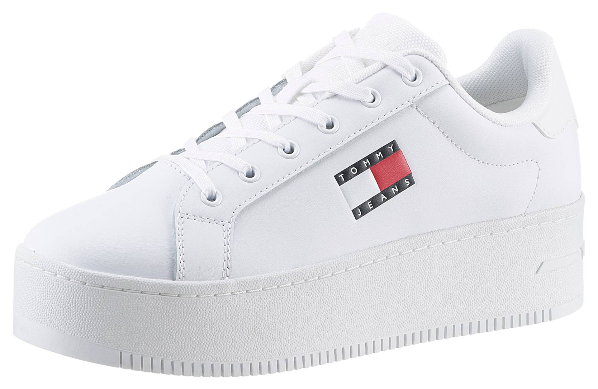 Tommy Jeans Plateausneaker »TJW FLATFORM ESS«, Freizeitschuh, Halbschuh, Schnürschuh mit gepolstertem Schaftrand Tommy Jeans Plateausneaker »TJW FLATFORM ESS«, Freizeitschuh, Halbschuh, Schnürschuh mit gepolstertem Schaftrand von TOMMY JEANS