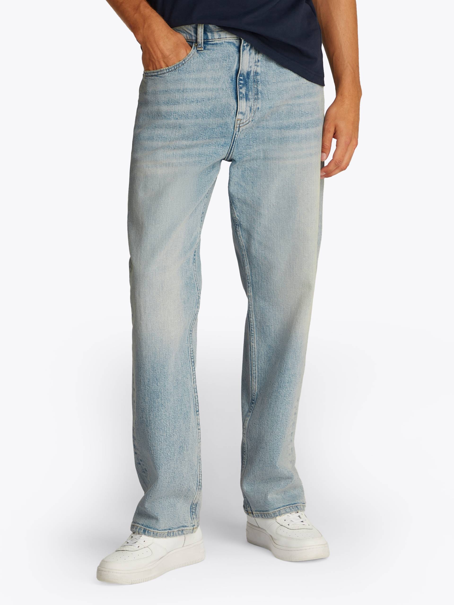 Tommy Jeans Regular-fit-Jeans »Otis Regular Straight«, Mit Gürtelschlaufen von TOMMY JEANS