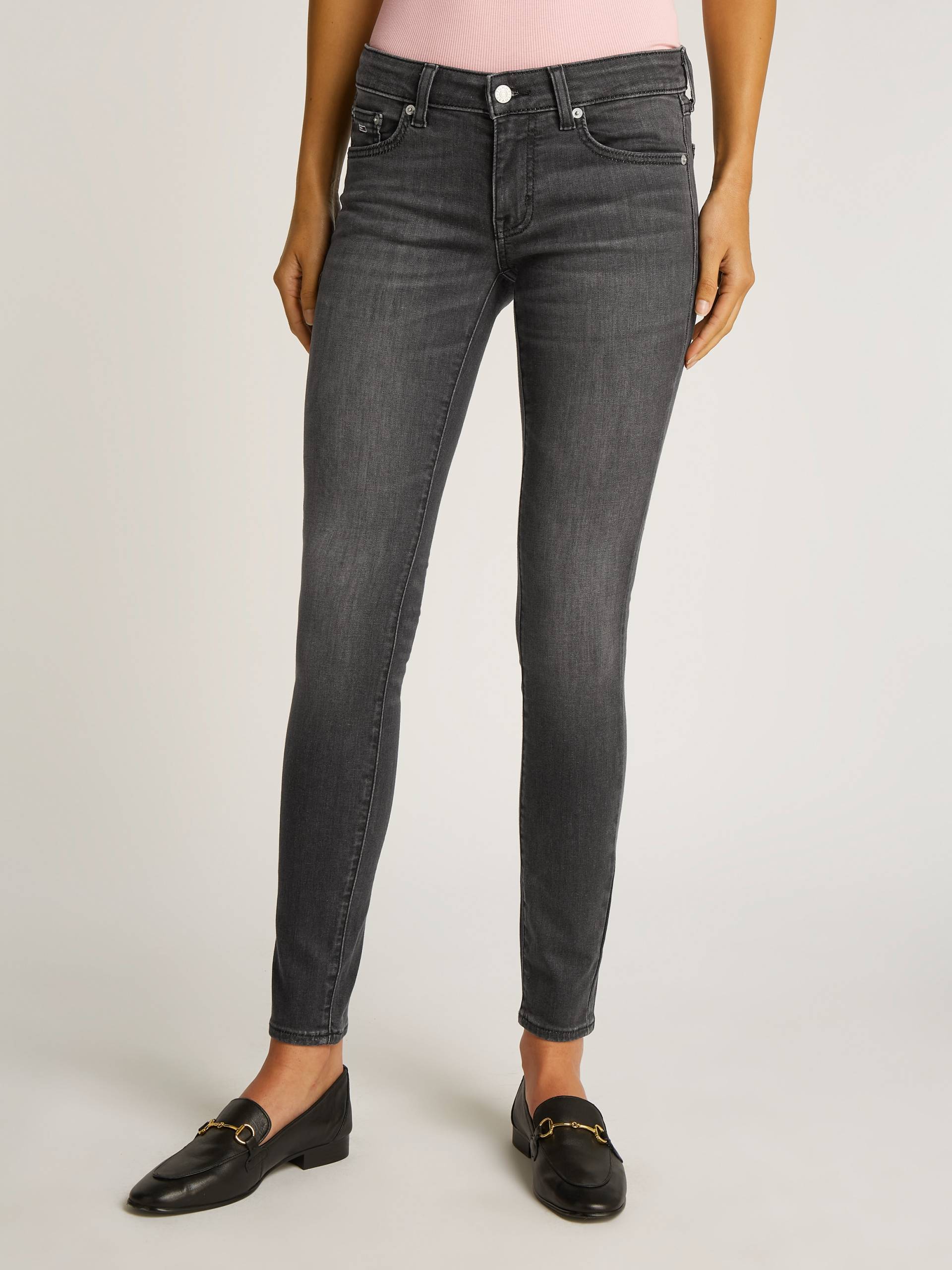 Tommy Jeans Skinny-fit-Jeans »SOPHIE LW SKN«, mit Logo-Badge, in Knöchellänge Tommy Jeans Skinny-fit-Jeans »SOPHIE LW SKN«, mit Logo-Badge, in Knöchellänge von TOMMY JEANS