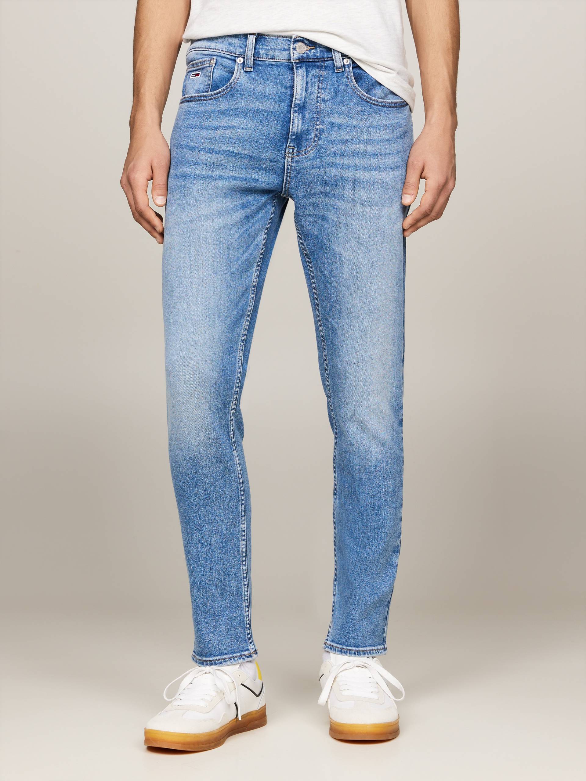 Tommy Jeans Slim-fit-Jeans »AUSTIN SLIM TPRD«, schmal zulaufendes Bein Tommy Jeans Slim-fit-Jeans »AUSTIN SLIM TPRD«, schmal zulaufendes Bein von TOMMY JEANS