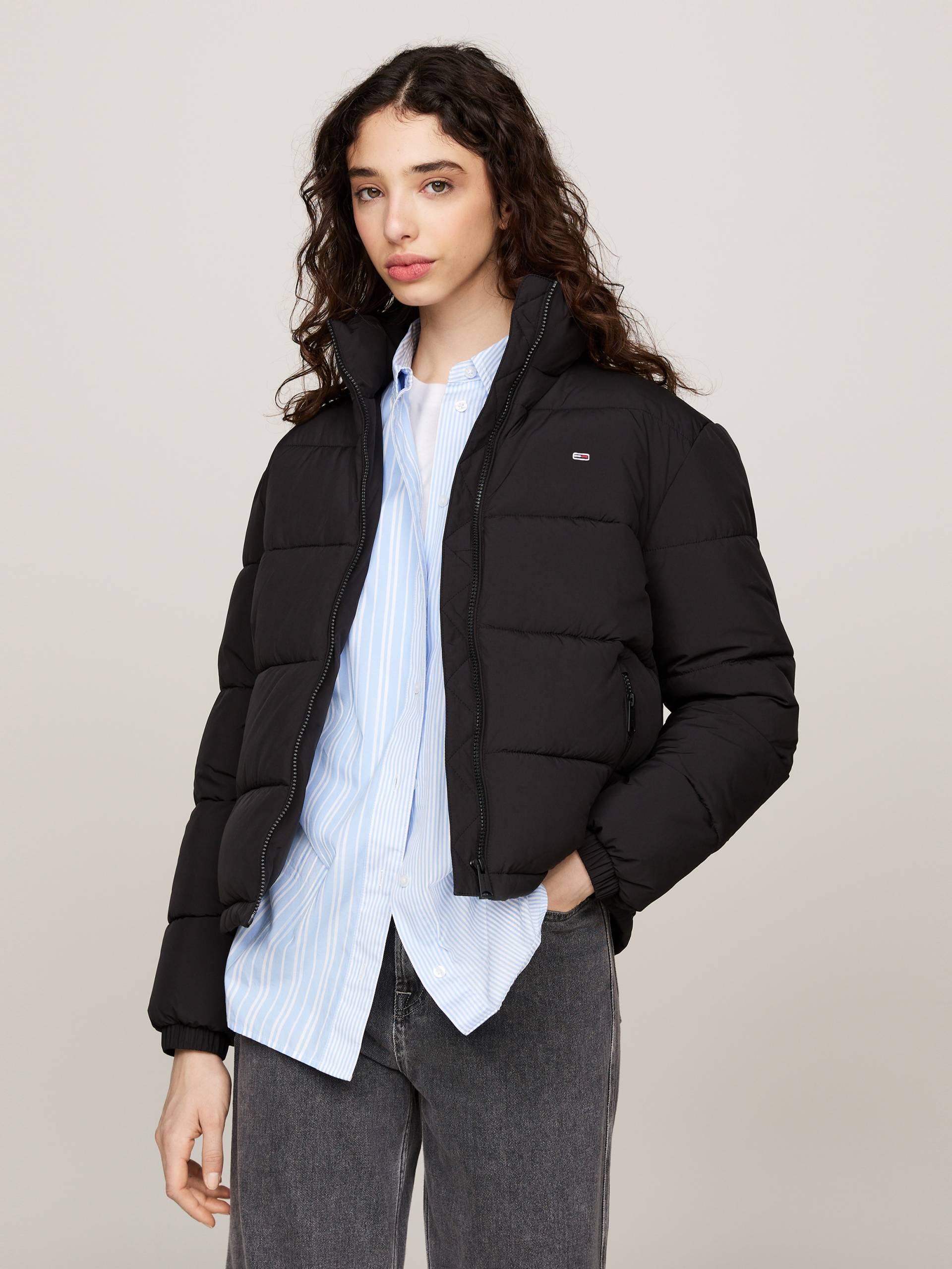Tommy Jeans Steppjacke »TJW ESSENTIAL PUFFER EXT«, mit Logostickerei Tommy Jeans Steppjacke »TJW ESSENTIAL PUFFER EXT«, mit Logostickerei von TOMMY JEANS