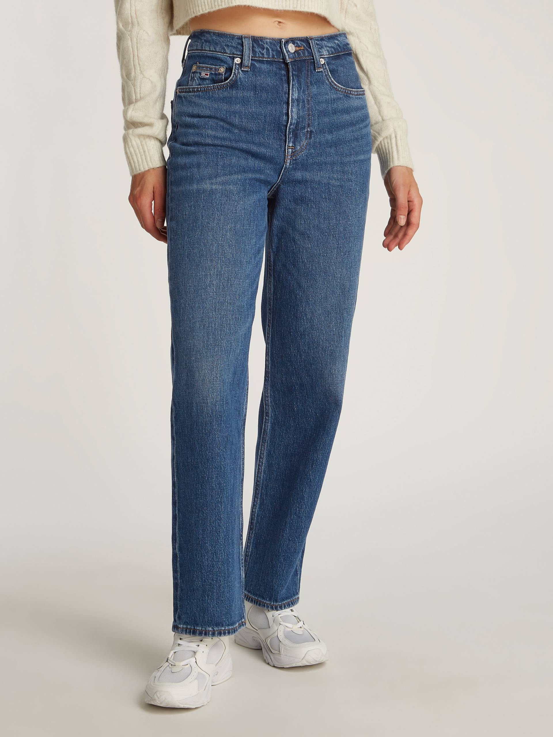 Tommy Jeans Straight-Jeans »Layla High Rise Slim Straight«, in Knöchellänge Tommy Jeans Straight-Jeans »Layla High Rise Slim Straight«, in Knöchellänge von TOMMY JEANS