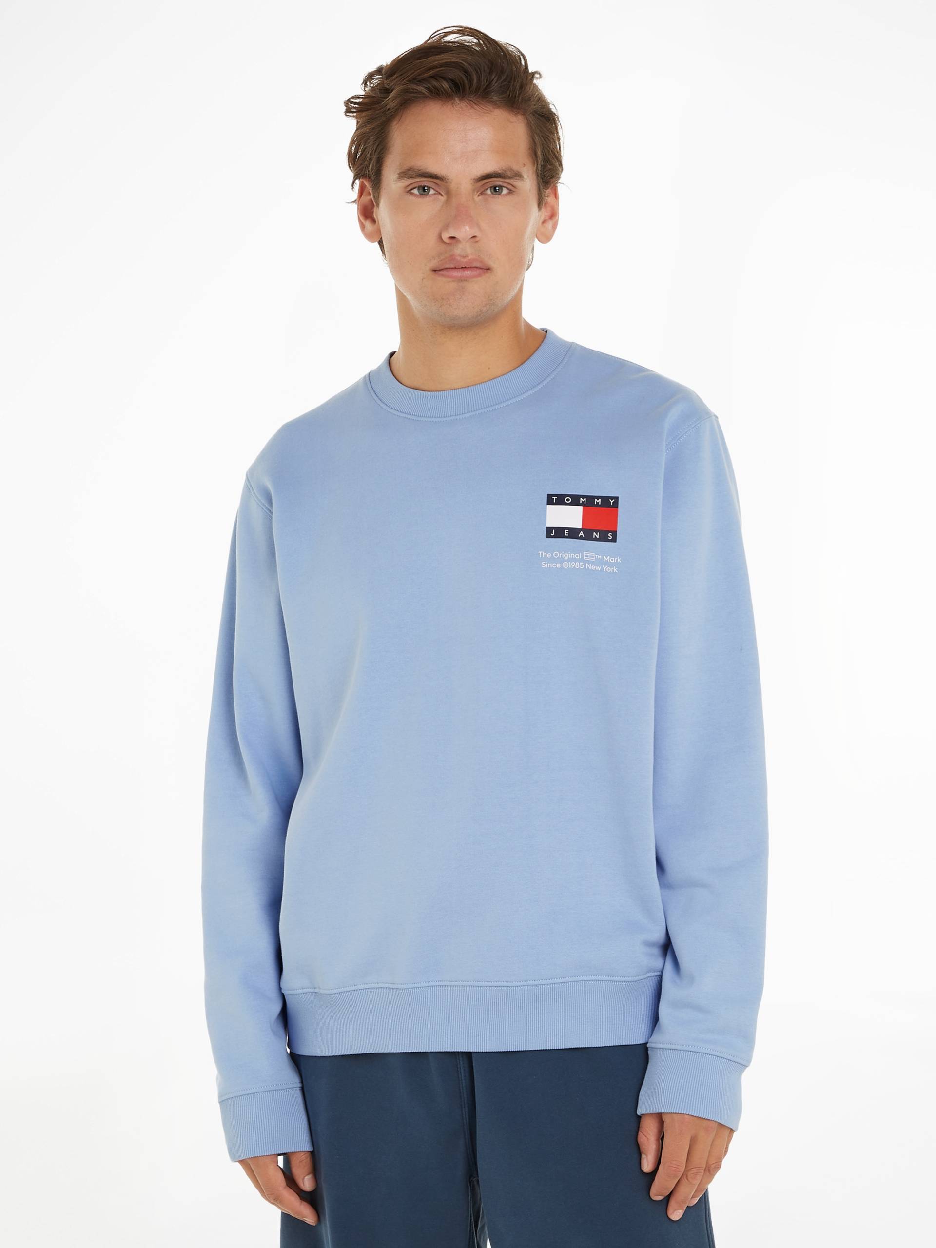 Tommy Jeans Sweatshirt »TJM REG ESSENTIAL FLAG CNECK EXT« von TOMMY JEANS