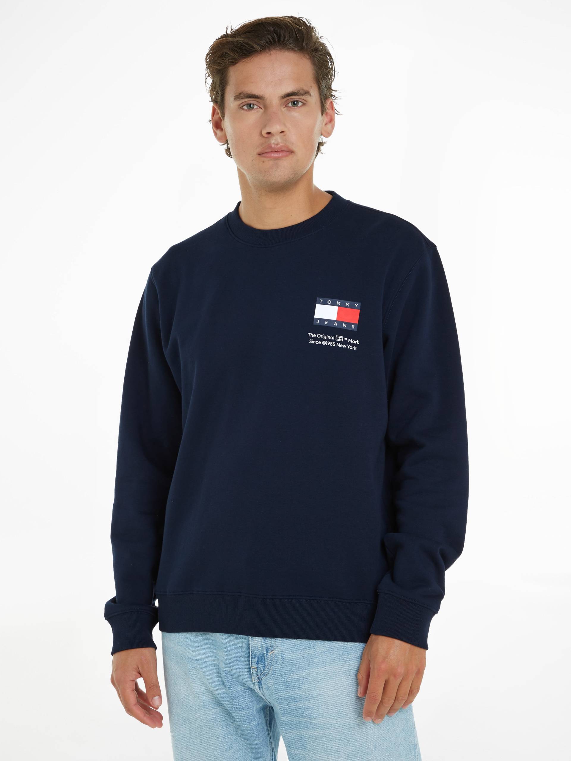 Tommy Jeans Sweatshirt »TJM REG ESSENTIAL FLAG CNECK EXT« von TOMMY JEANS