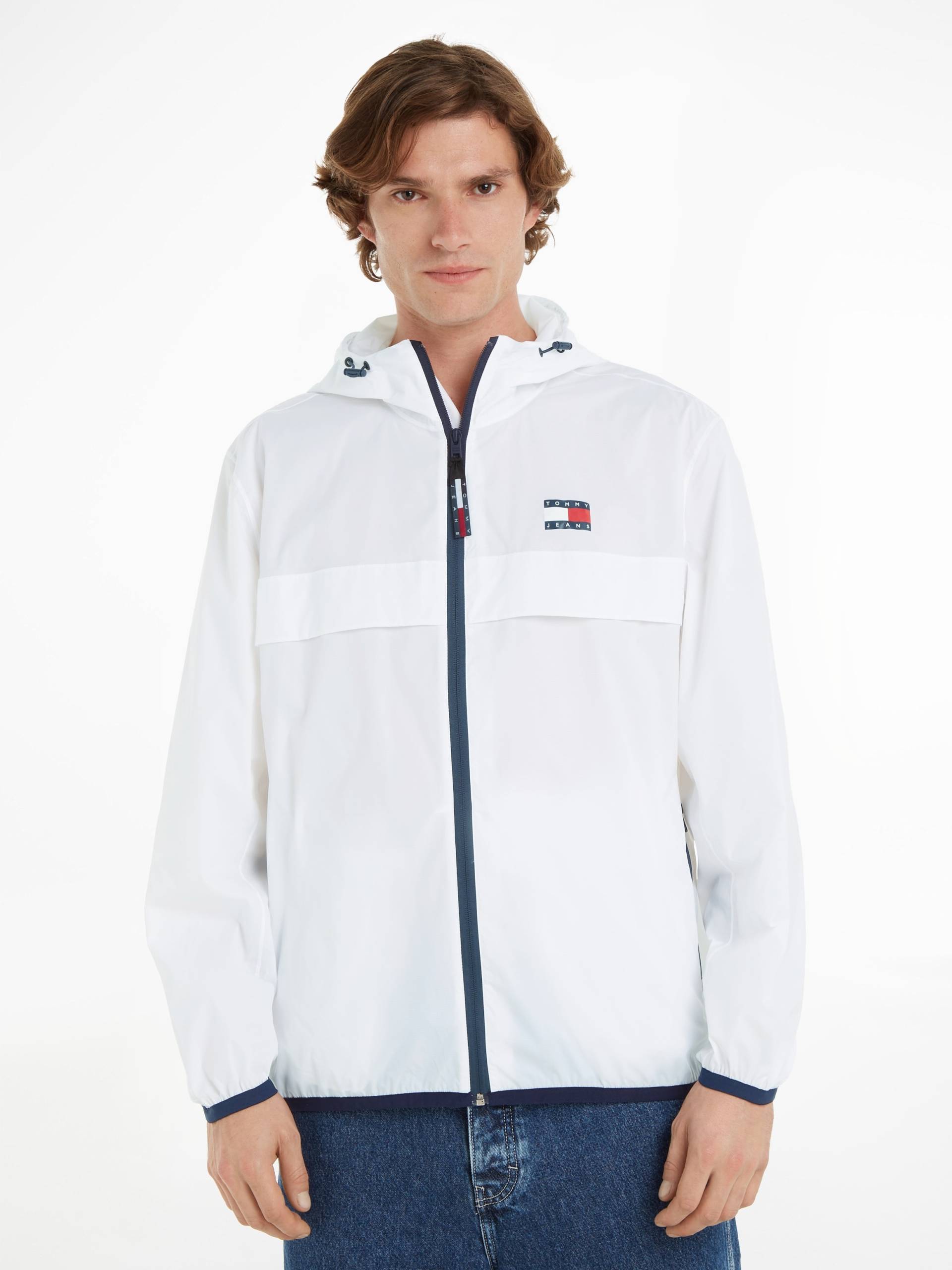 Tommy Jeans Windbreaker »TJM PCKABLE TECH CHICAGO ZIPTHRU«, mit Kapuze von TOMMY JEANS