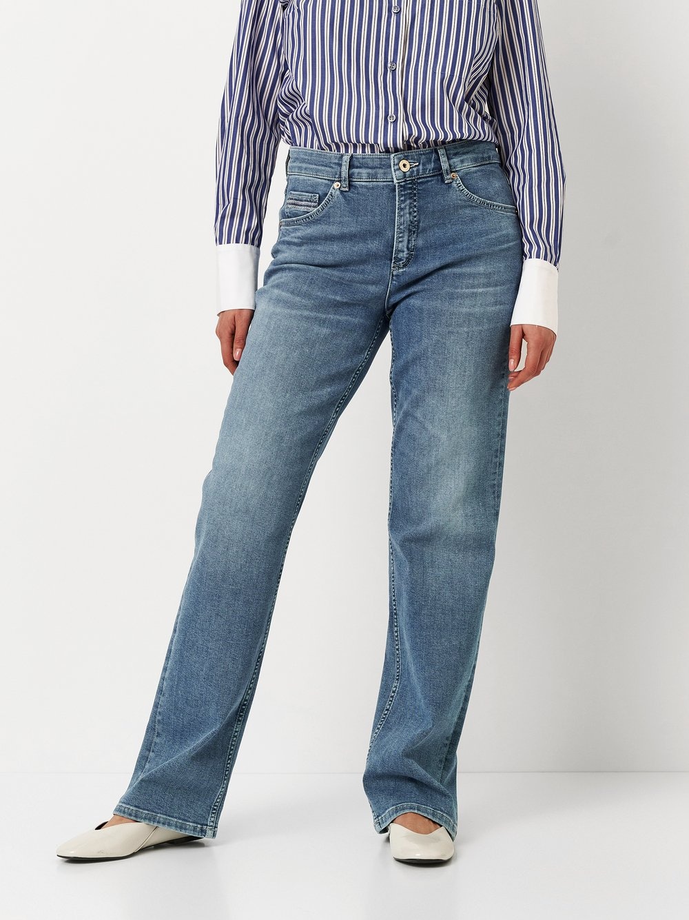 TONI Straight-Jeans »Liv«, im Five-Pocket Style TONI Straight-Jeans »Liv«, im Five-Pocket Style von TONI