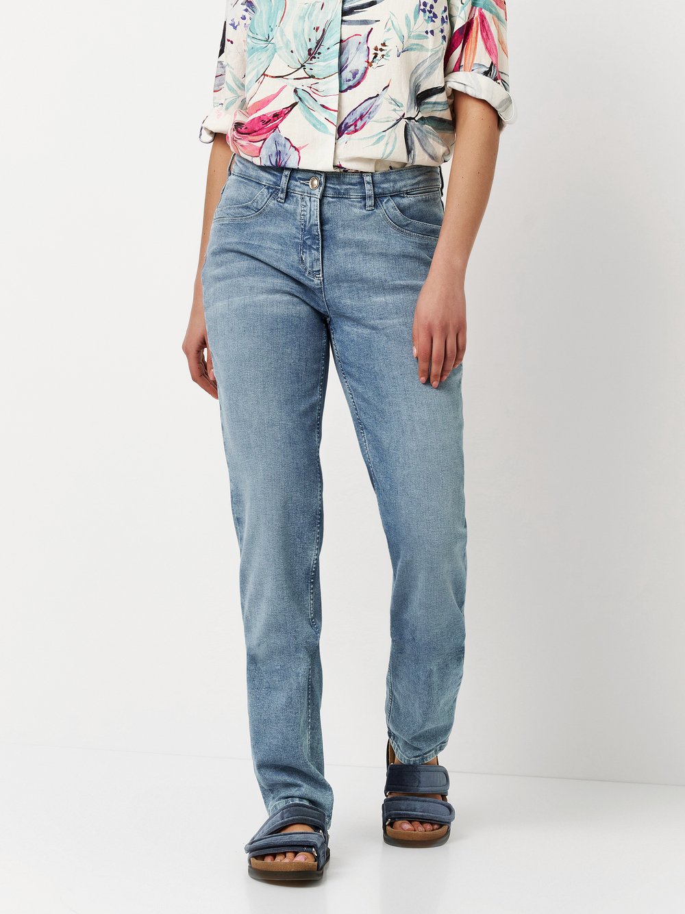 TONI Straight-Jeans »Perfect Shape«, mit Taschen TONI Straight-Jeans »Perfect Shape«, mit Taschen von TONI