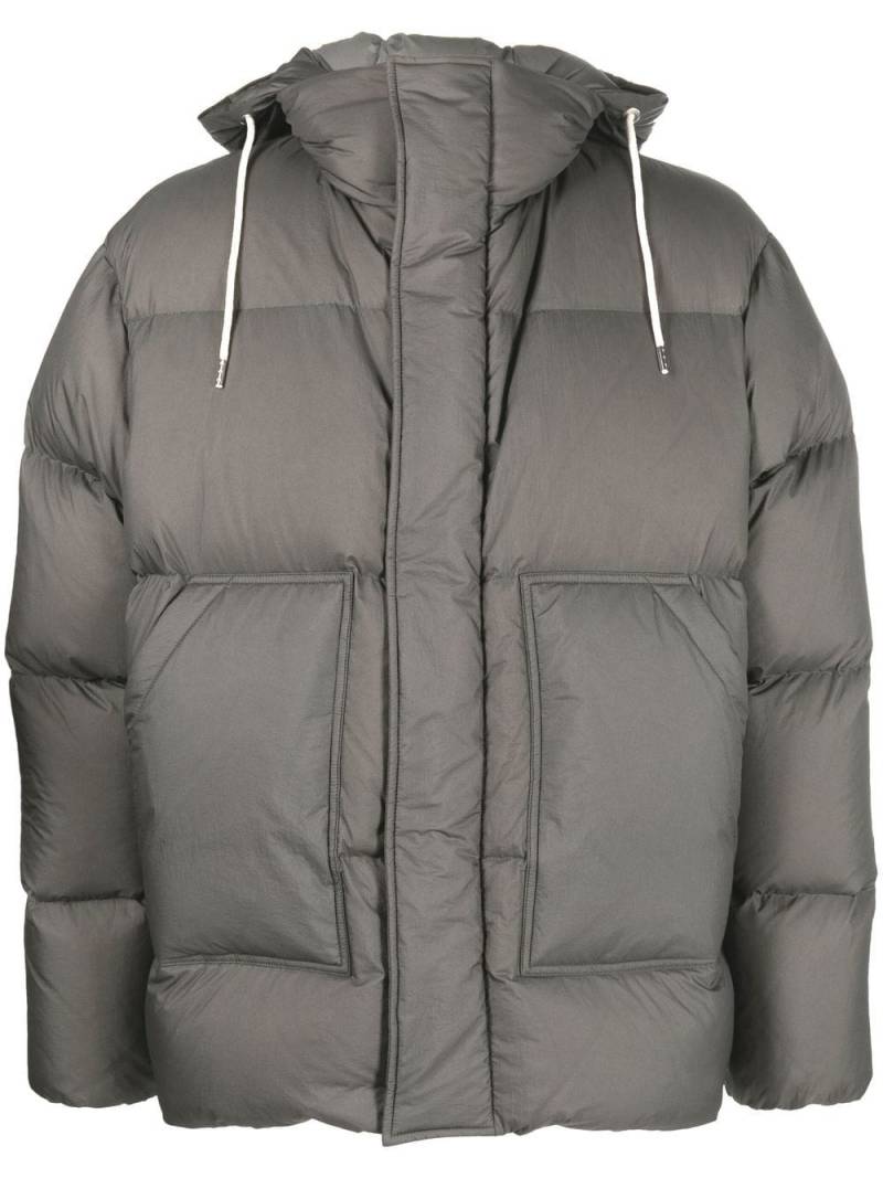 There Was One logo-print hooded puffer jacket - Grey von There Was One