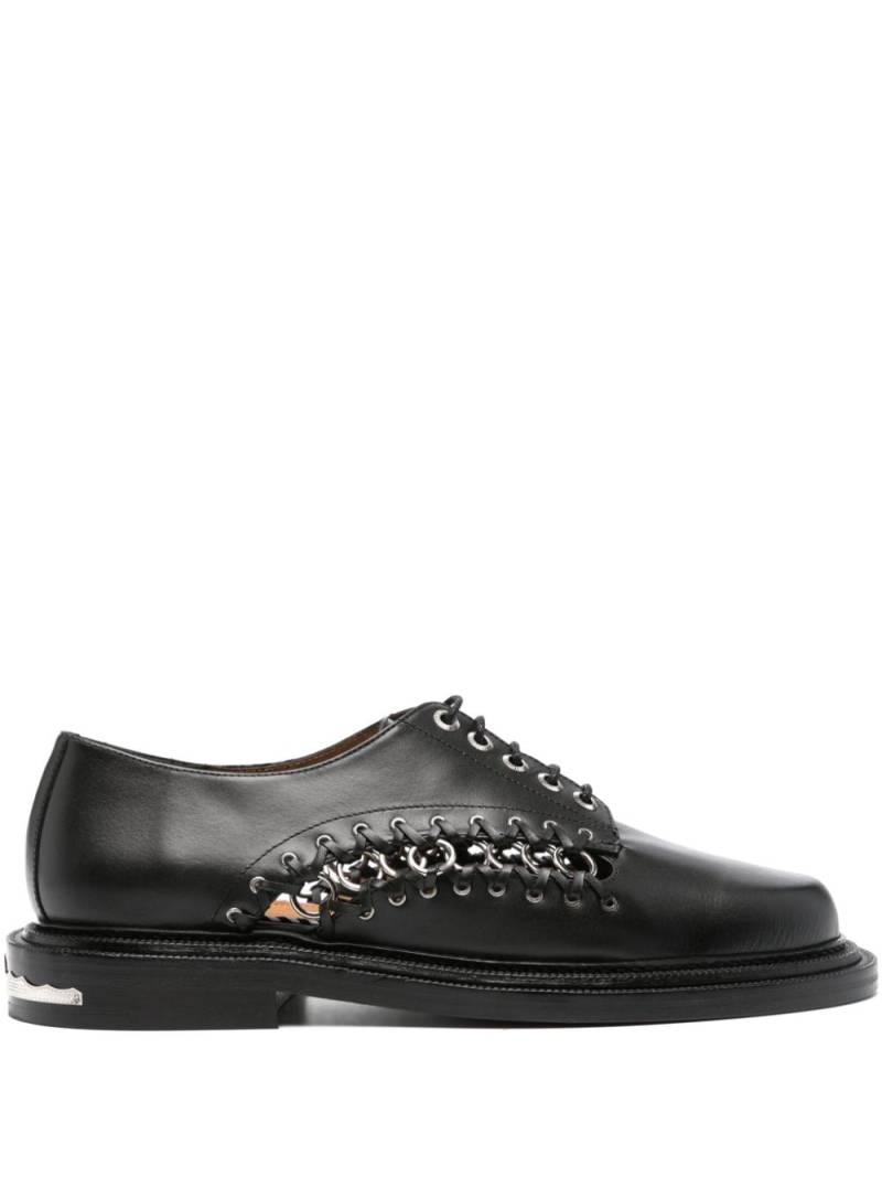 Toga Virilis ring-embellished oxford shoes - Black von Toga Virilis