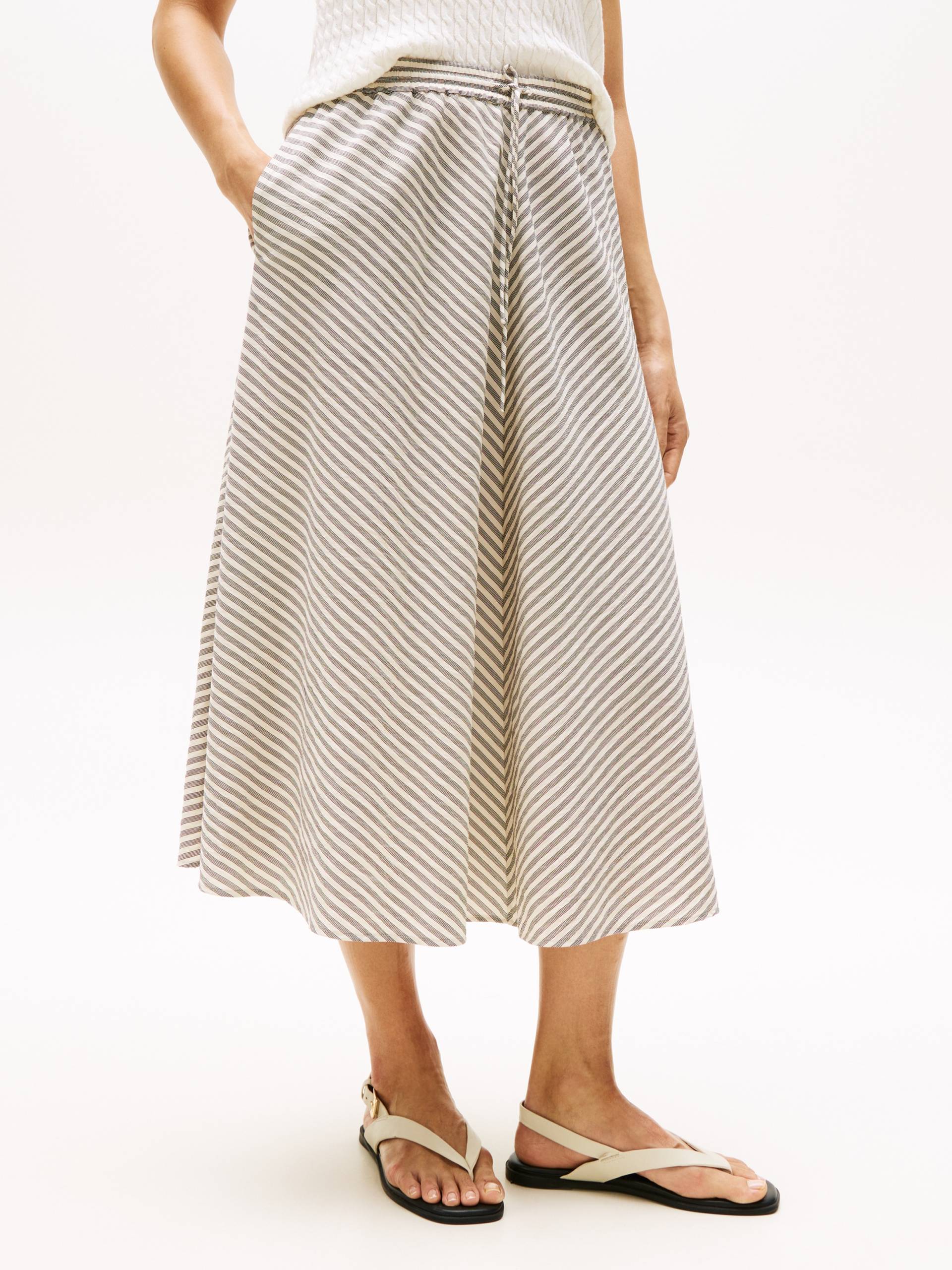 Tommy Hilfiger A-Linien-Rock »CRINKLE VISCOSE MIX MIDI SKIRT«, mit Streifenmuster, mit Tunnelzug am Bund Tommy Hilfiger A-Linien-Rock »CRINKLE VISCOSE MIX MIDI SKIRT«, mit Streifenmuster, mit Tunnelzug am Bund von Tommy Hilfiger