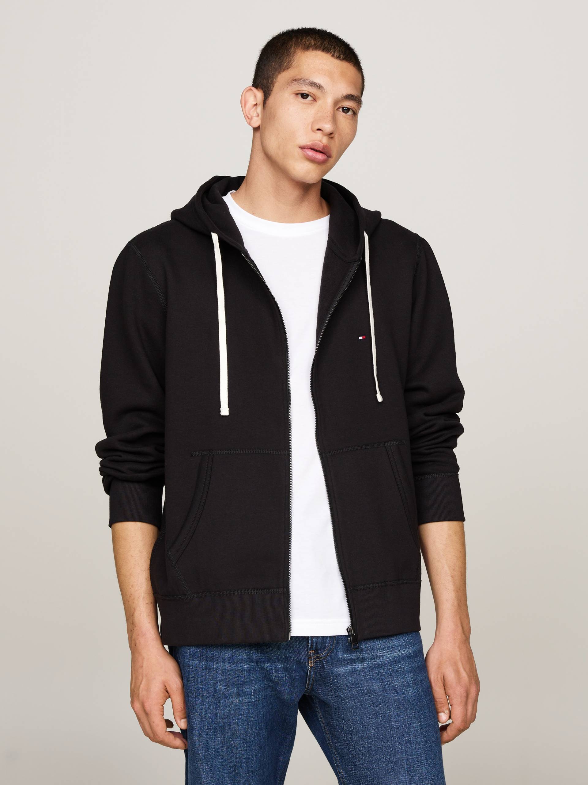 Tommy Hilfiger Kapuzensweatjacke »ESSENTIAL FLEECE ZIP THROUGH«, kleine Logostickerei Tommy Hilfiger Kapuzensweatjacke »ESSENTIAL FLEECE ZIP THROUGH«, kleine Logostickerei von Tommy Hilfiger