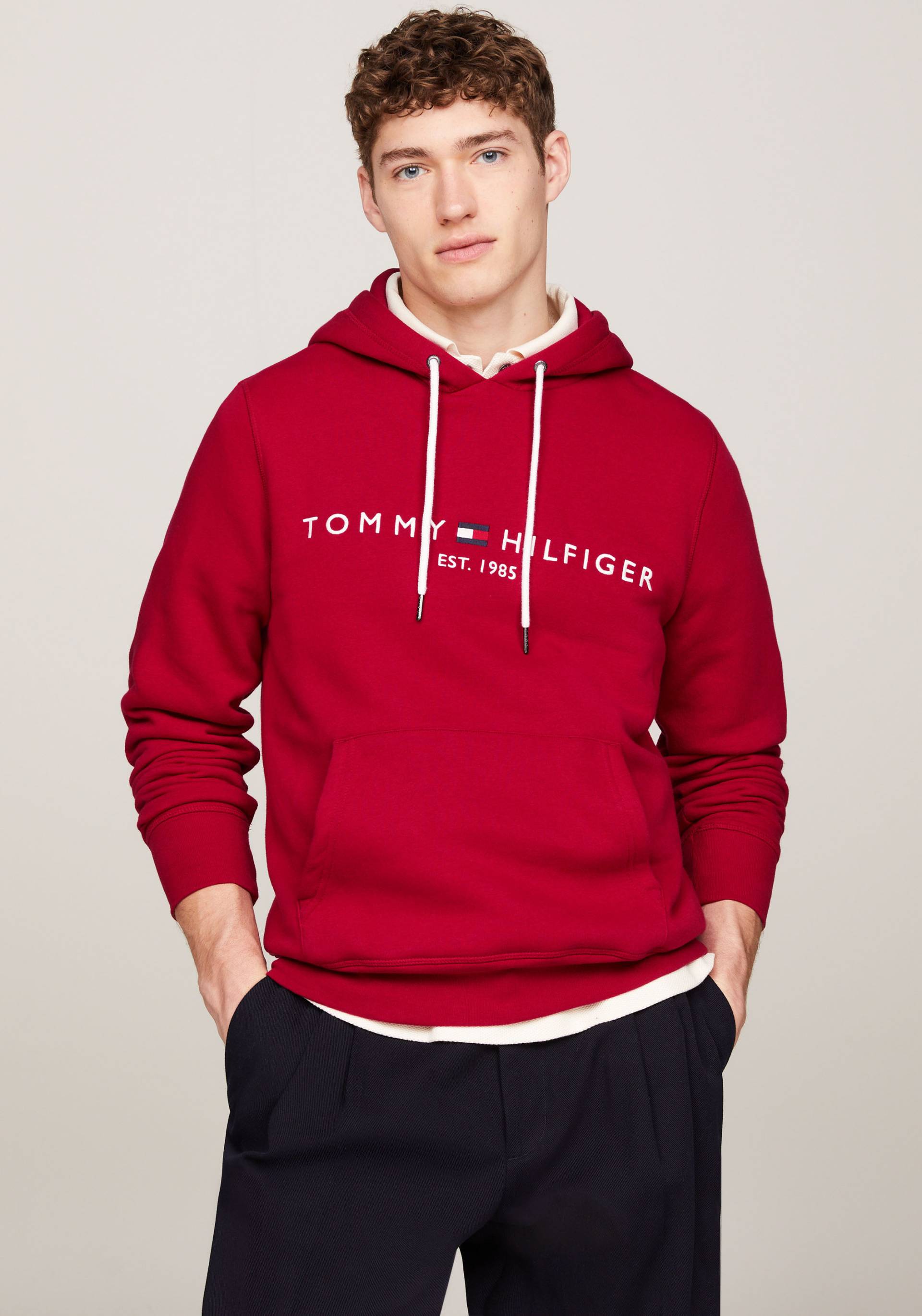 Tommy Hilfiger Kapuzensweatshirt »TOMMY LOGO HOODY«, mit Kapuze und Kängurutasche von Tommy Hilfiger
