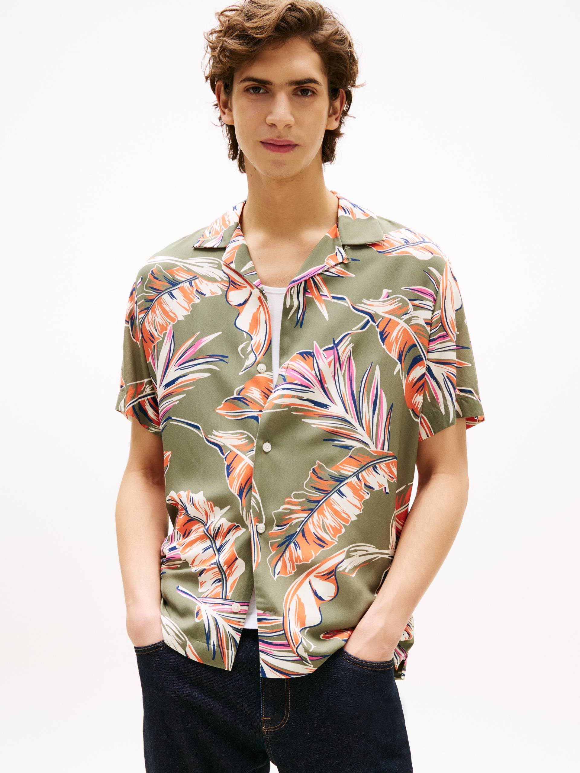 Tommy Hilfiger Kurzarmhemd »LIGHTWEIGHT LEAF AOP SS SHIRT«, modischer Blätter-Print Tommy Hilfiger Kurzarmhemd »LIGHTWEIGHT LEAF AOP SS SHIRT«, modischer Blätter-Print von Tommy Hilfiger