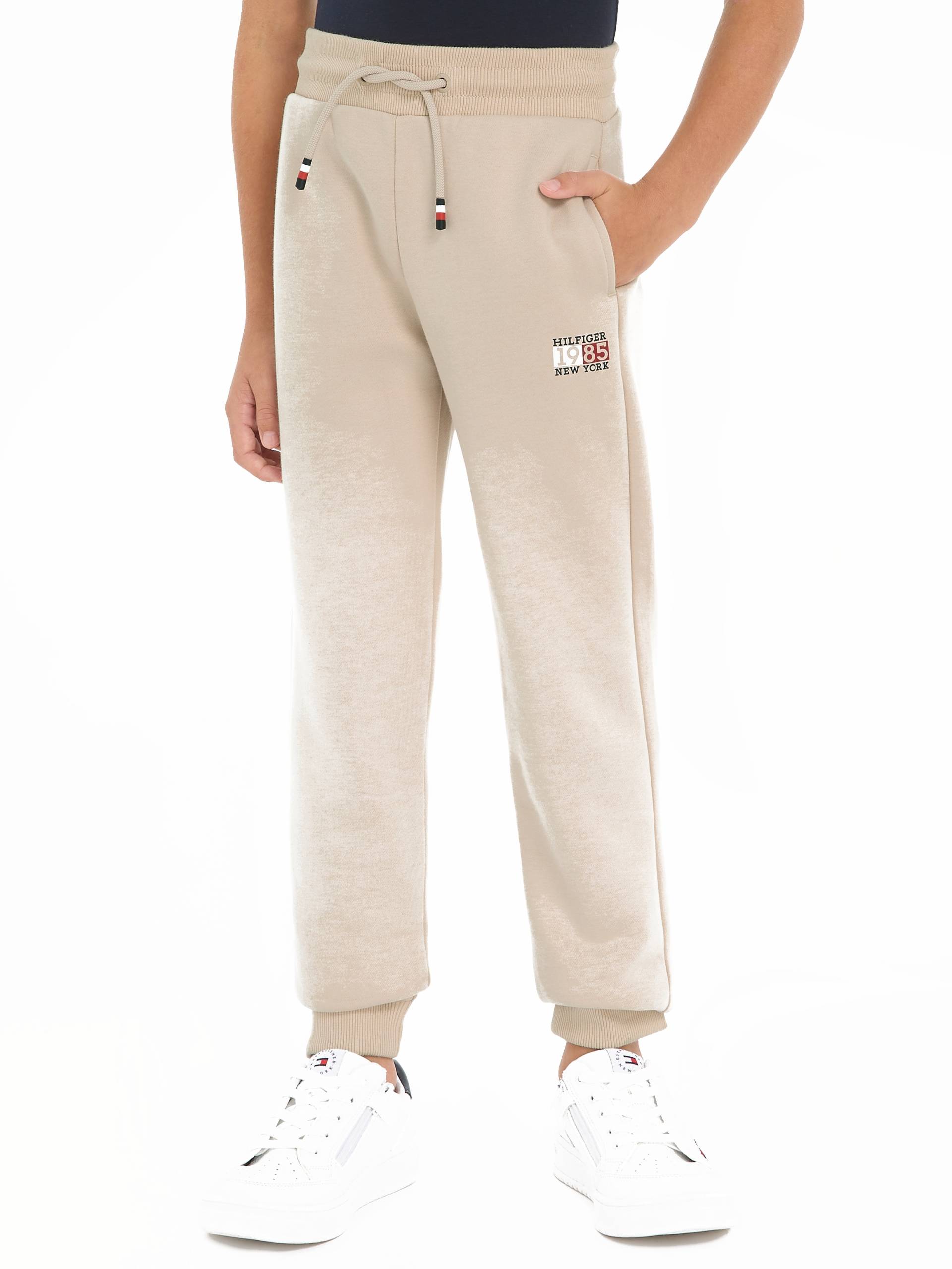 Tommy Hilfiger Sweathose »NEW YORK FLAG GRAPHIC SWEATPANTS« von Tommy Hilfiger