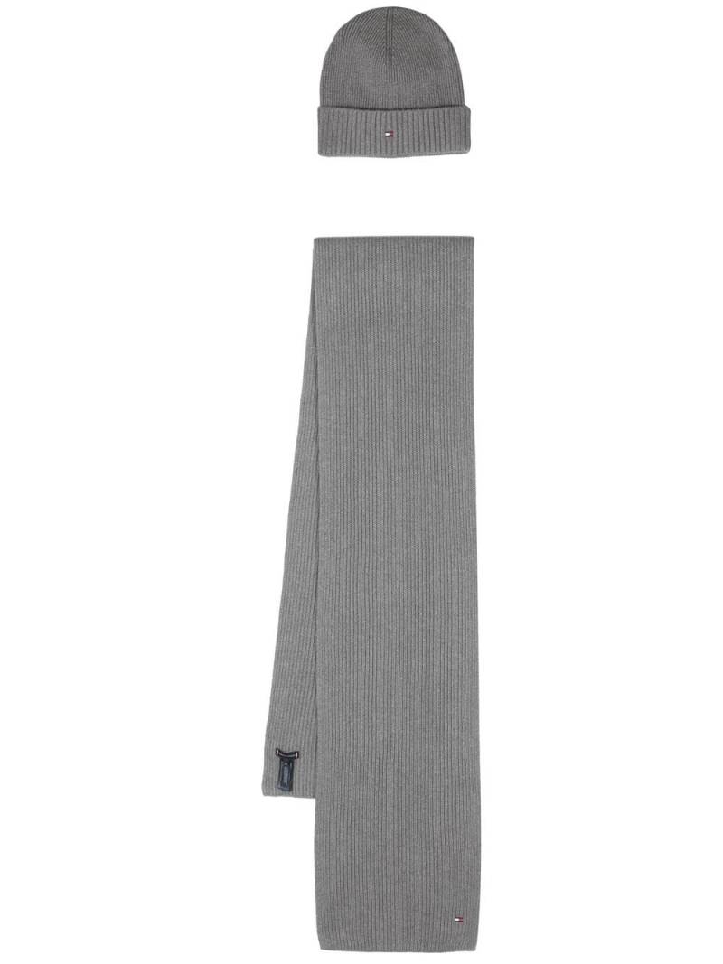 Tommy Hilfiger embroidered-logo scarf and beanie set - Grey von Tommy Hilfiger