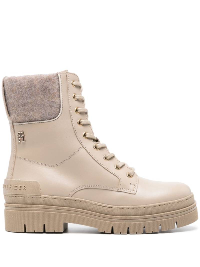 Tommy Hilfiger monogram-plaque felted boots - Neutrals von Tommy Hilfiger