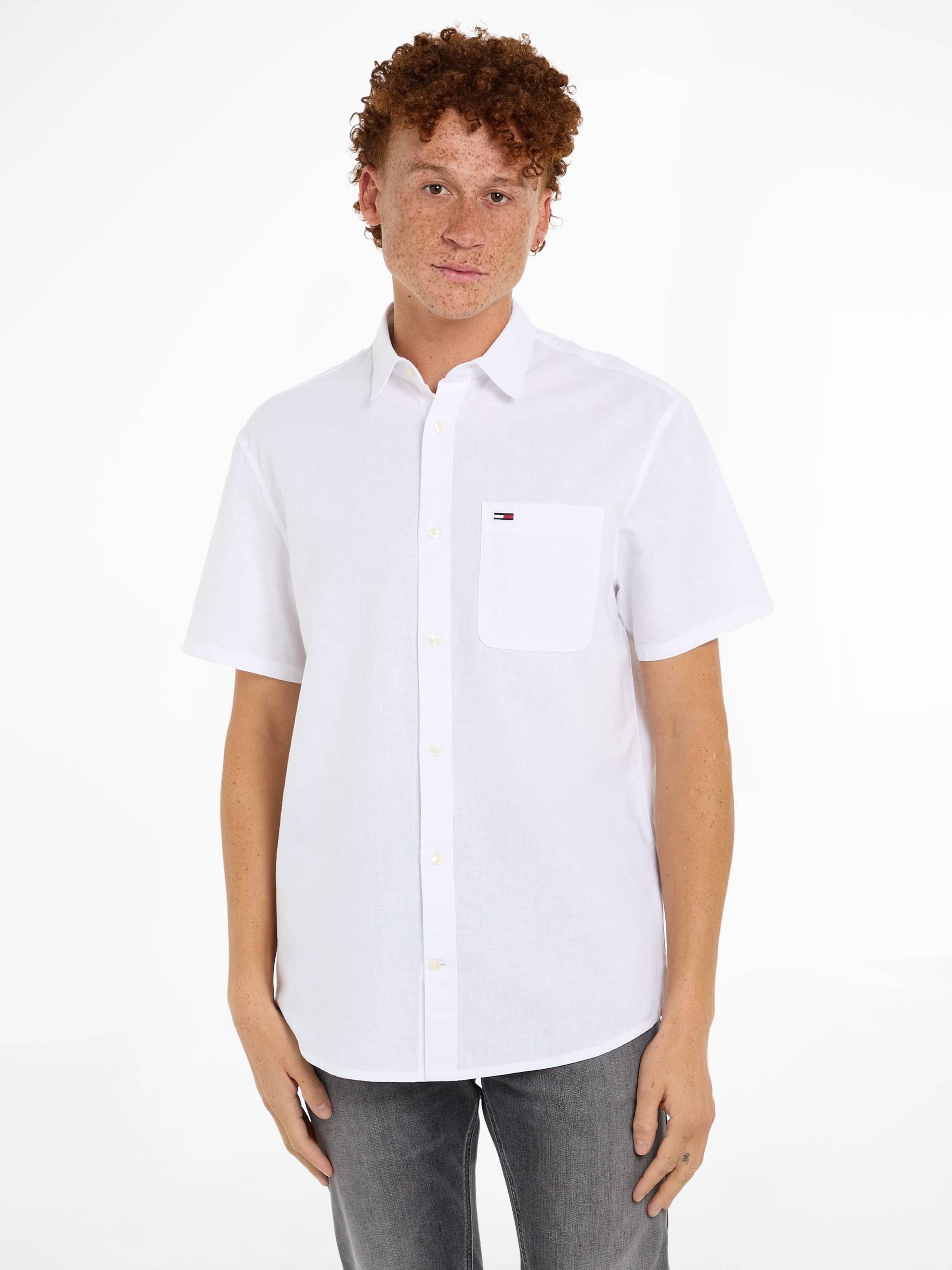 Tommy Jeans Kurzarmhemd »TJM REG LINEN BLEND SS SHIRT«, mit Logostickerei Tommy Jeans Kurzarmhemd »TJM REG LINEN BLEND SS SHIRT«, mit Logostickerei von Tommy Jeans