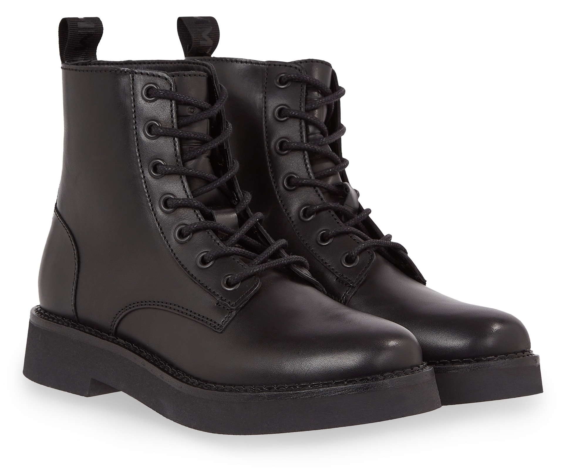 Tommy Jeans Schnürboots »TJW LACE UP FLAT BOOT«, mit Logo an der Anziehlasche Tommy Jeans Schnürboots »TJW LACE UP FLAT BOOT«, mit Logo an der Anziehlasche von Tommy Jeans