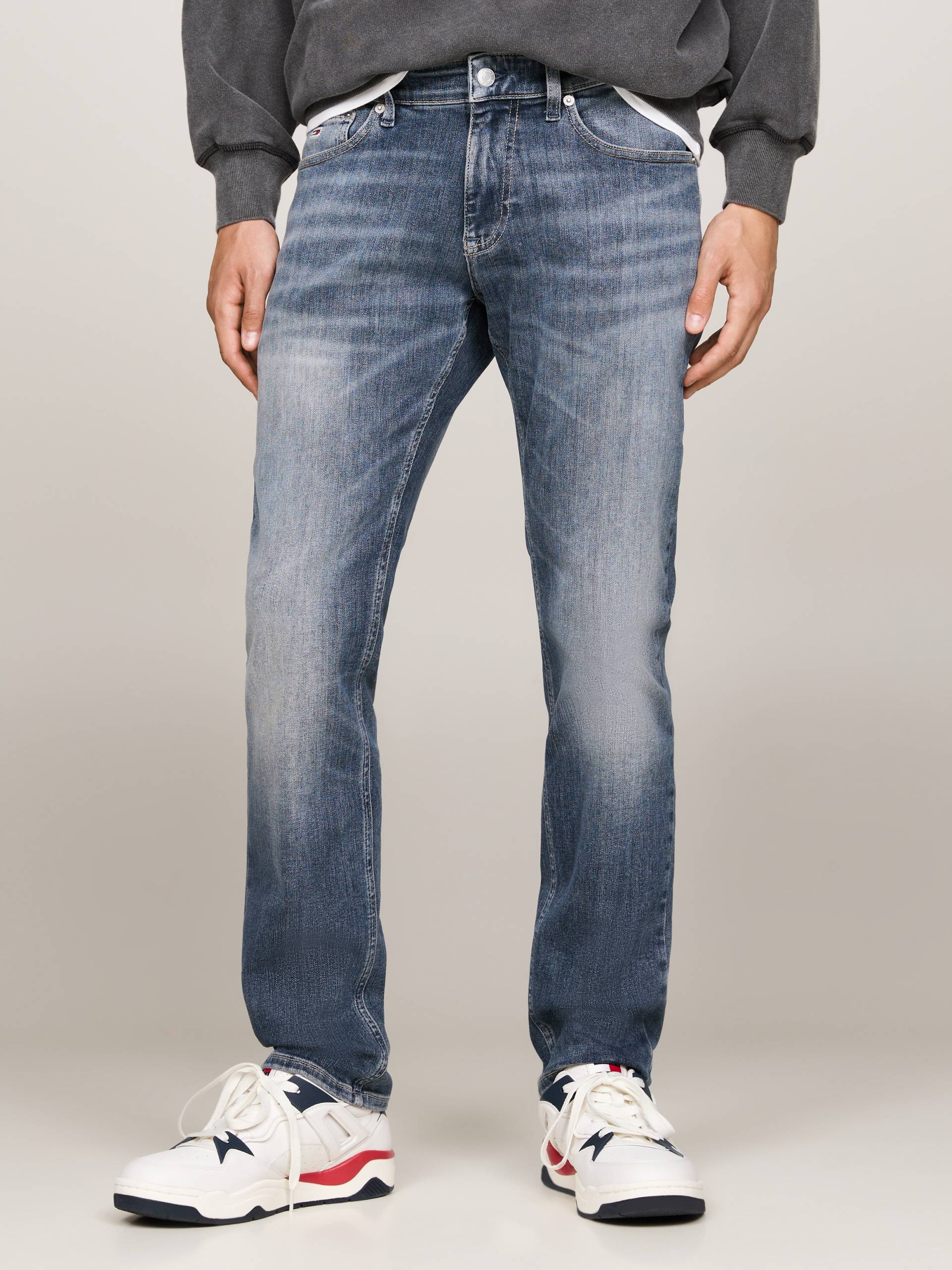 Tommy Jeans Slim-fit-Jeans »SCANTON SLIM«, mit Logoprägung Tommy Jeans Slim-fit-Jeans »SCANTON SLIM«, mit Logoprägung von Tommy Jeans