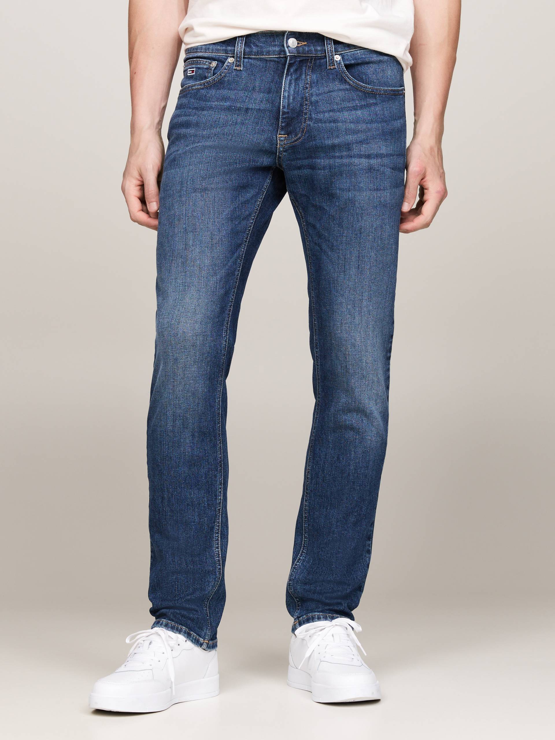 Tommy Jeans Slim-fit-Jeans »SCANTON SLIM«, mit Logoprägung Tommy Jeans Slim-fit-Jeans »SCANTON SLIM«, mit Logoprägung von Tommy Jeans