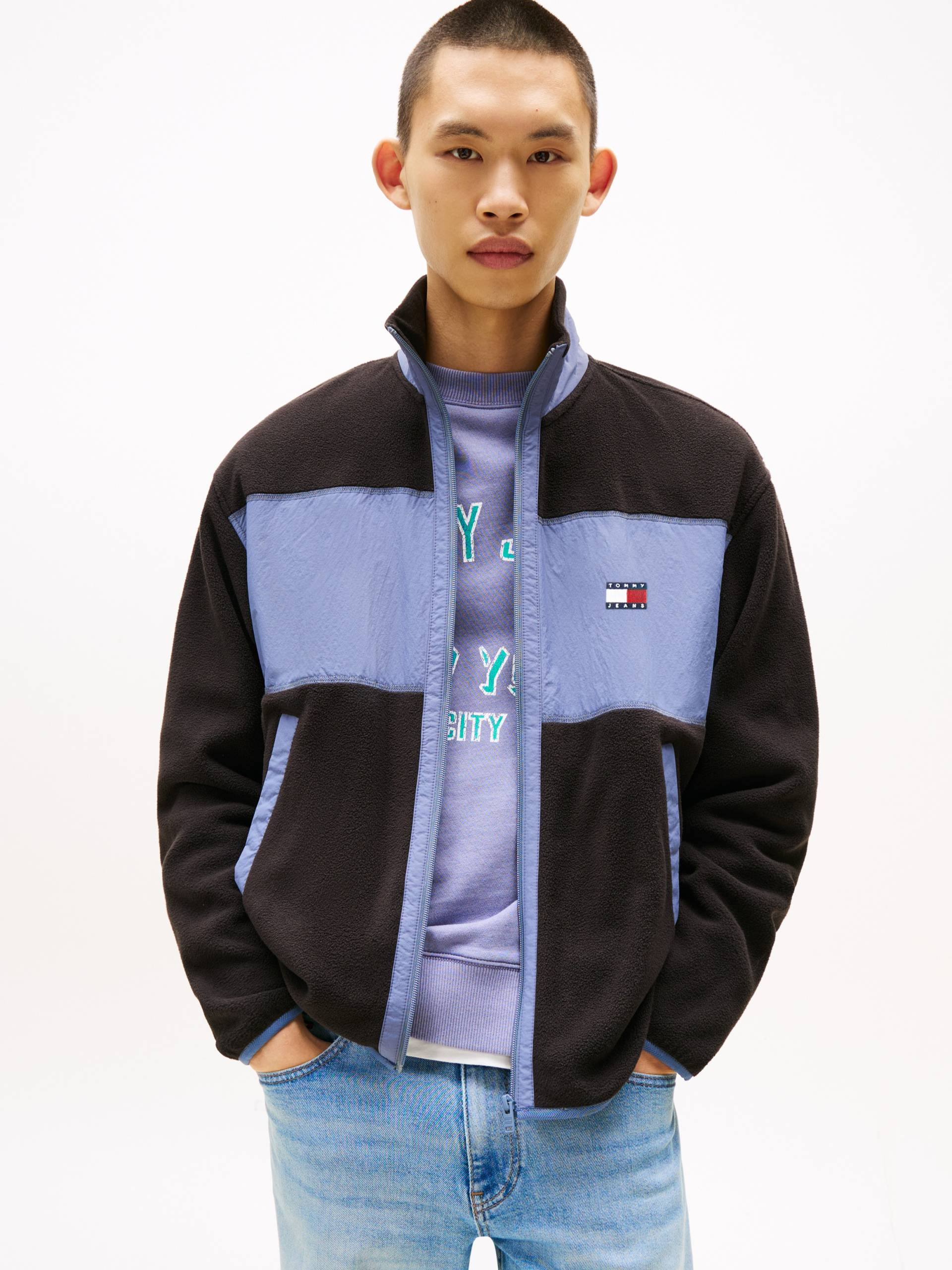 Tommy Jeans Sweater »TJM RLX FZ POLAR FLEECE EXT«, Mit Rundhalsausschnitt Tommy Jeans Sweater »TJM RLX FZ POLAR FLEECE EXT«, Mit Rundhalsausschnitt von Tommy Jeans