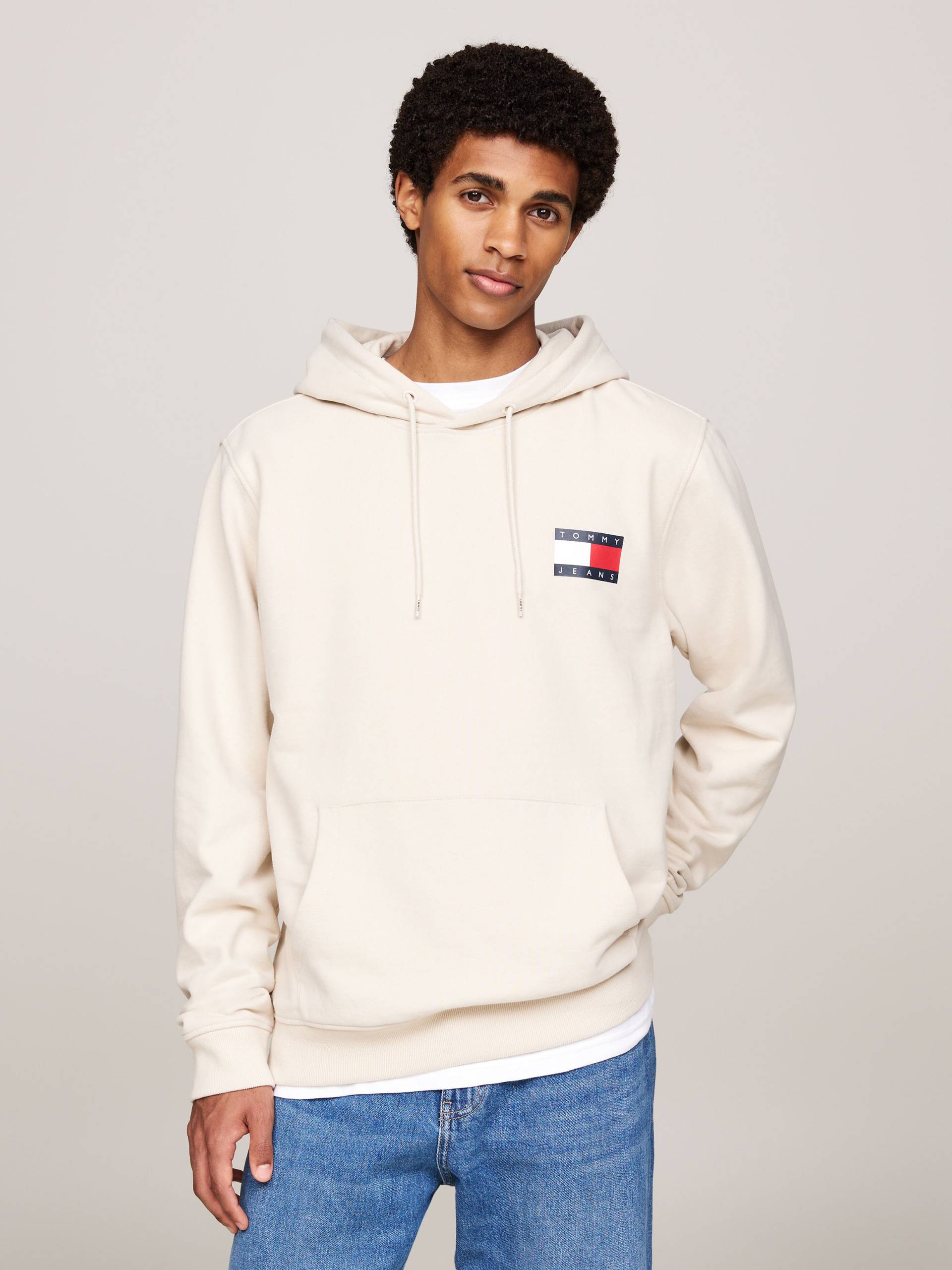 Tommy Jeans Sweatshirt »TJM REG ESSENTIAL FLAG HOOD EXT«, mit bedruckten Markenlogo auf Brusthöhe Tommy Jeans Sweatshirt »TJM REG ESSENTIAL FLAG HOOD EXT«, mit bedruckten Markenlogo auf Brusthöhe von Tommy Jeans
