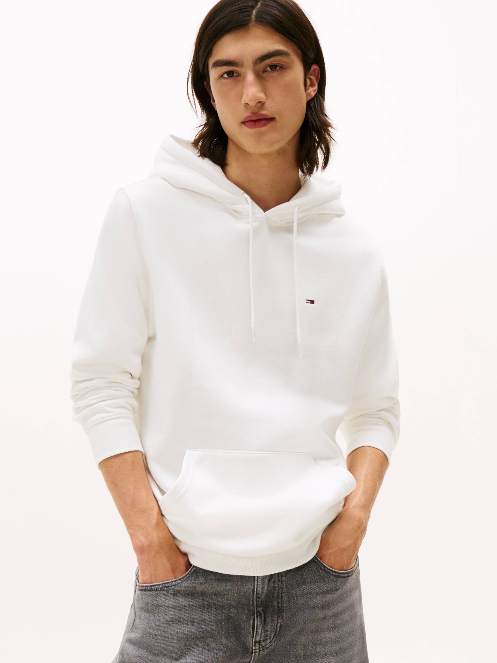 Tommy Jeans Sweatshirt »TJM REG S FLAG HOODIE«, mit bestickten Markenlogo auf Brusthöhe von Tommy Jeans