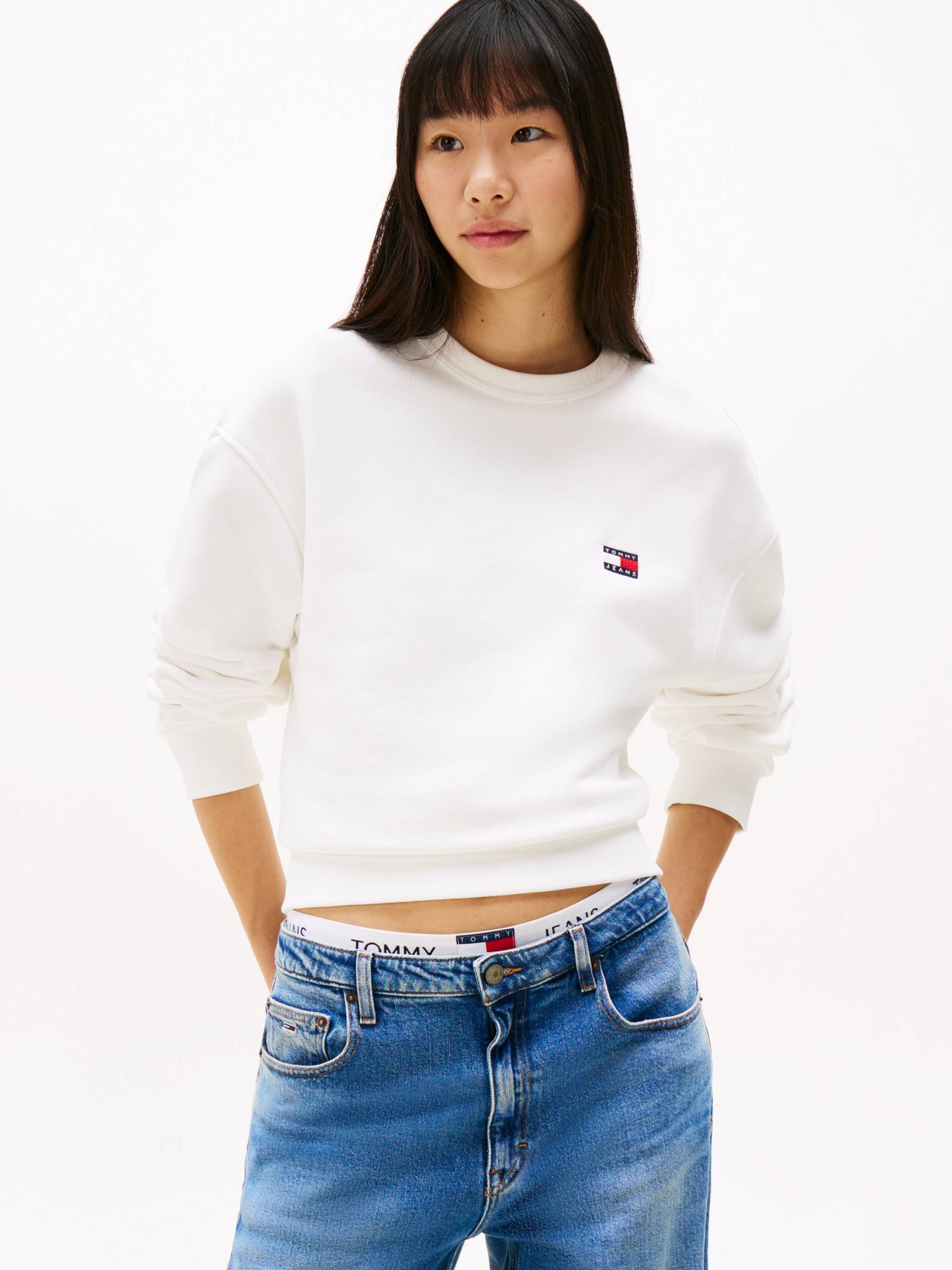 Tommy Jeans Sweatshirt »TJW BXY BADGE CREW«, mit Logo-Badge von Tommy Jeans
