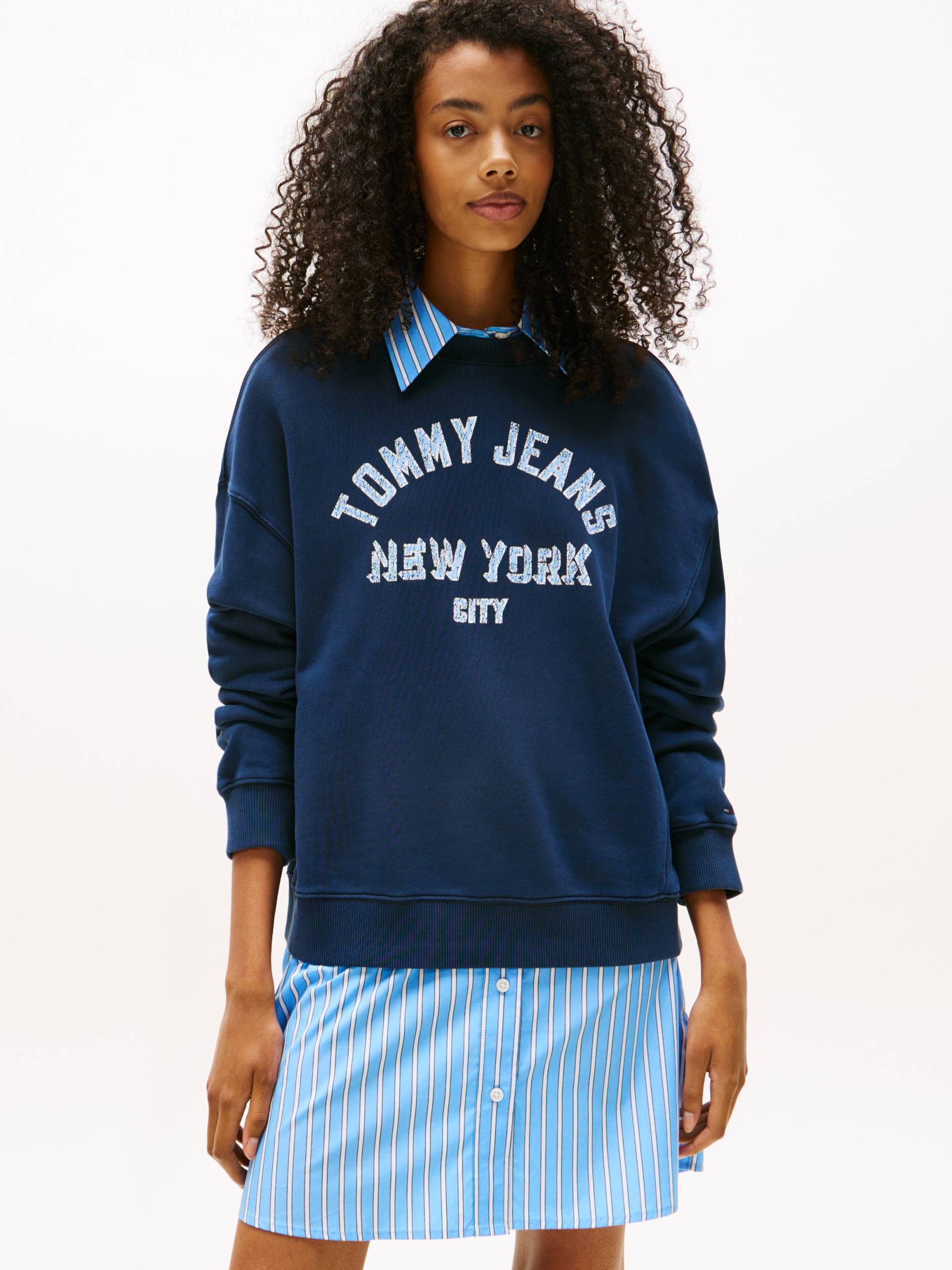 Tommy Jeans Sweatshirt »TJW BXY VARSITY OVERDYE CREW EXT« Tommy Jeans Sweatshirt »TJW BXY VARSITY OVERDYE CREW EXT« von Tommy Jeans