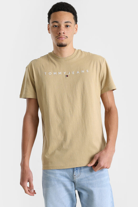 Tommy Jeans T-Shirt | Relic Tan | Herren | M Tommy Jeans T-Shirt | Relic Tan | Herren | M von Tommy Jeans