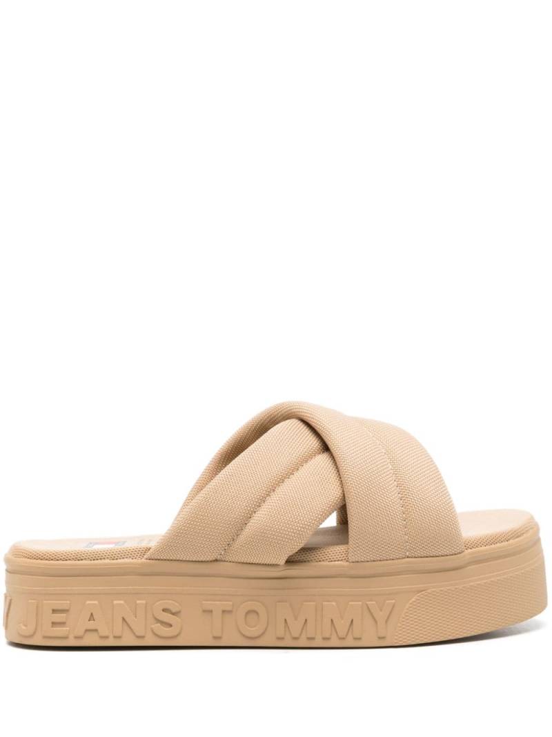 Tommy Jeans logo-embossed slides - Neutrals von Tommy Jeans