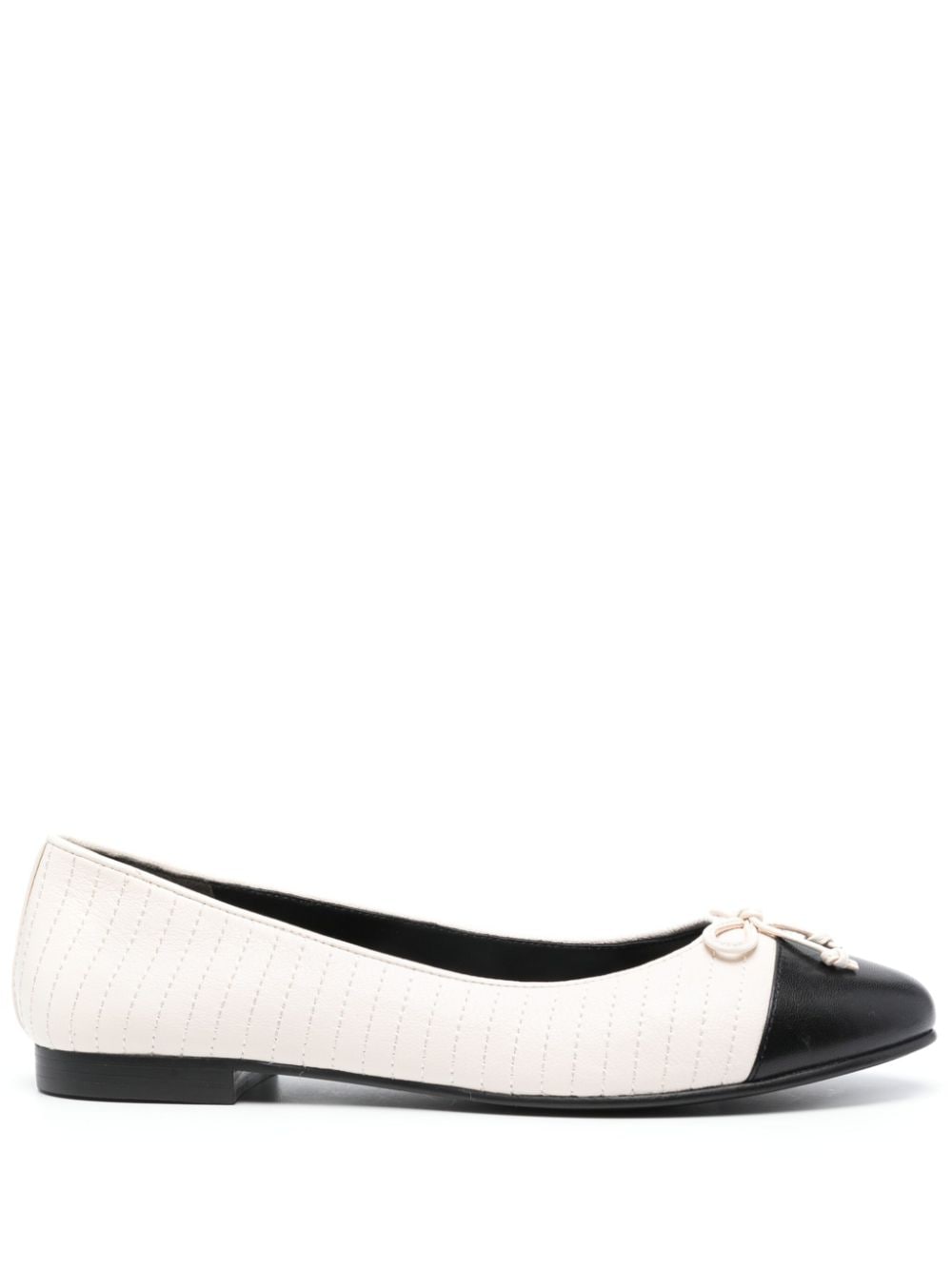 Tory Burch embellished ballerina shoes - White von Tory Burch