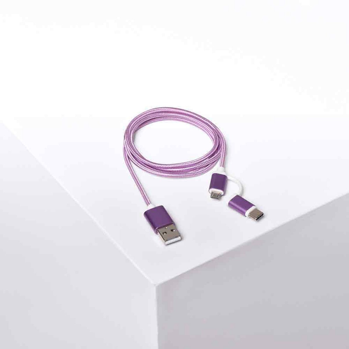 2 in 1 Charge Cable in Violett 2 in 1 Charge Cable in Violett von Travel Blue