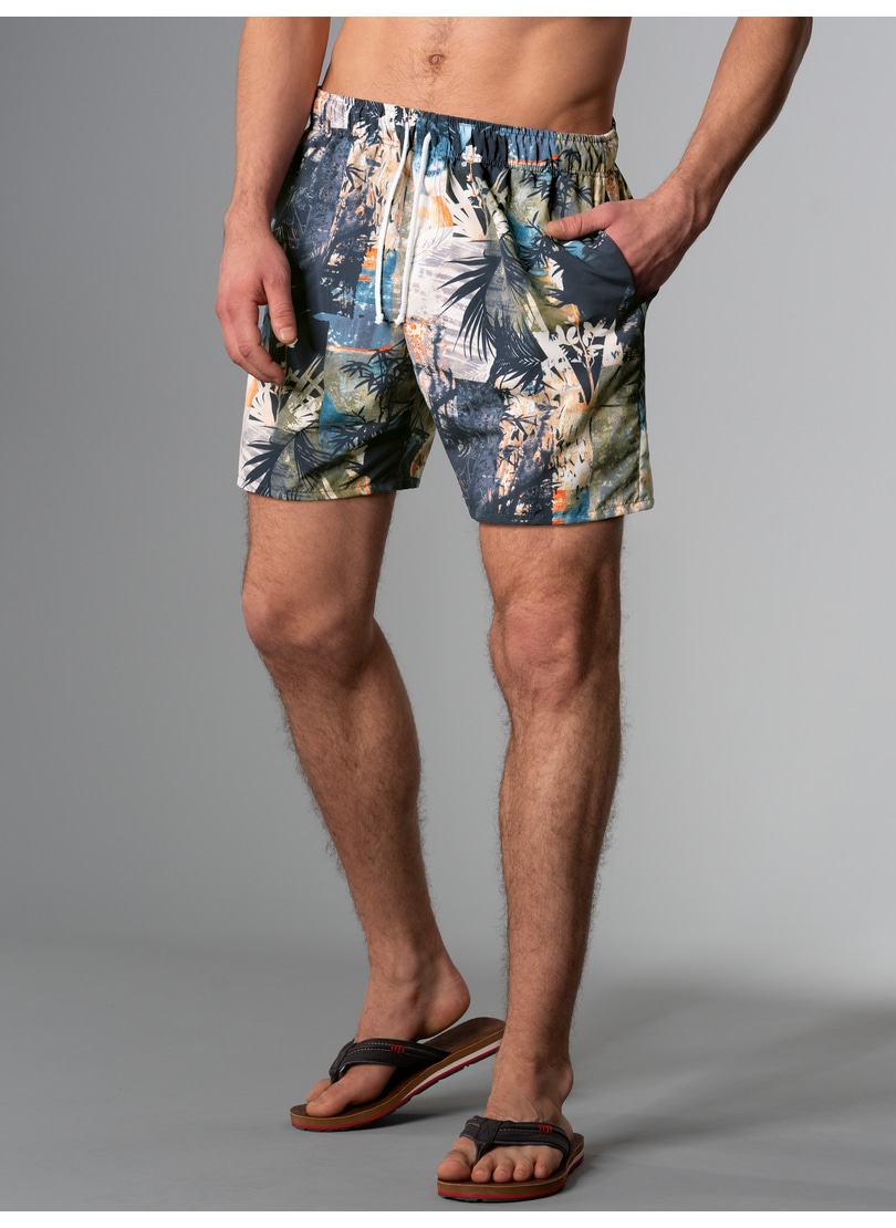 Trigema Shorts »TRIGEMA Bade-/Freizeitshorts mit Druckmotiv«, (1 tlg.) von Trigema