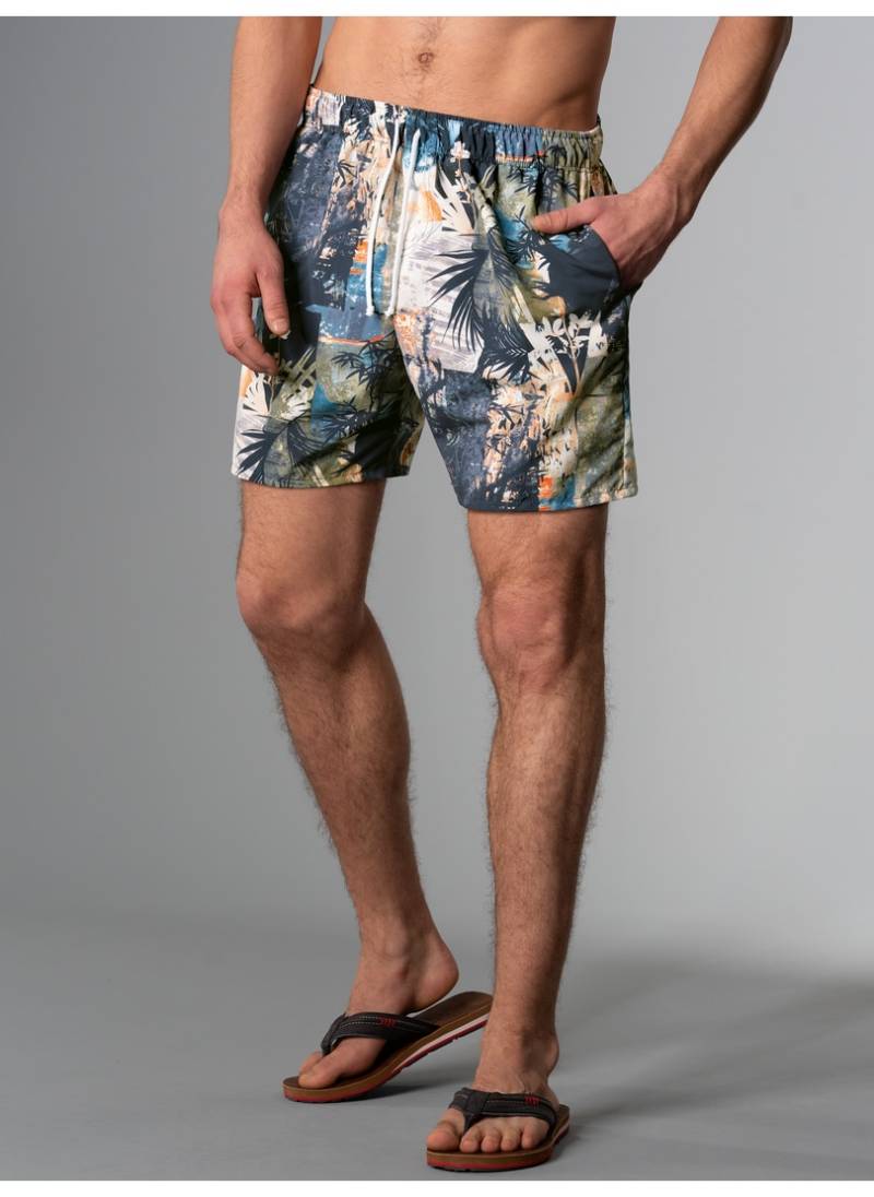 Trigema Shorts »TRIGEMA Bade-/Freizeitshorts mit Druckmotiv«, (1 tlg.) von Trigema