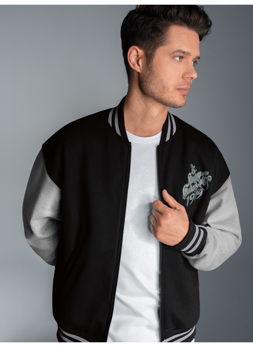Trigema Sweatjacke »TRIGEMA Collegejacke mit grossem Adler-Rückenprint« von Trigema