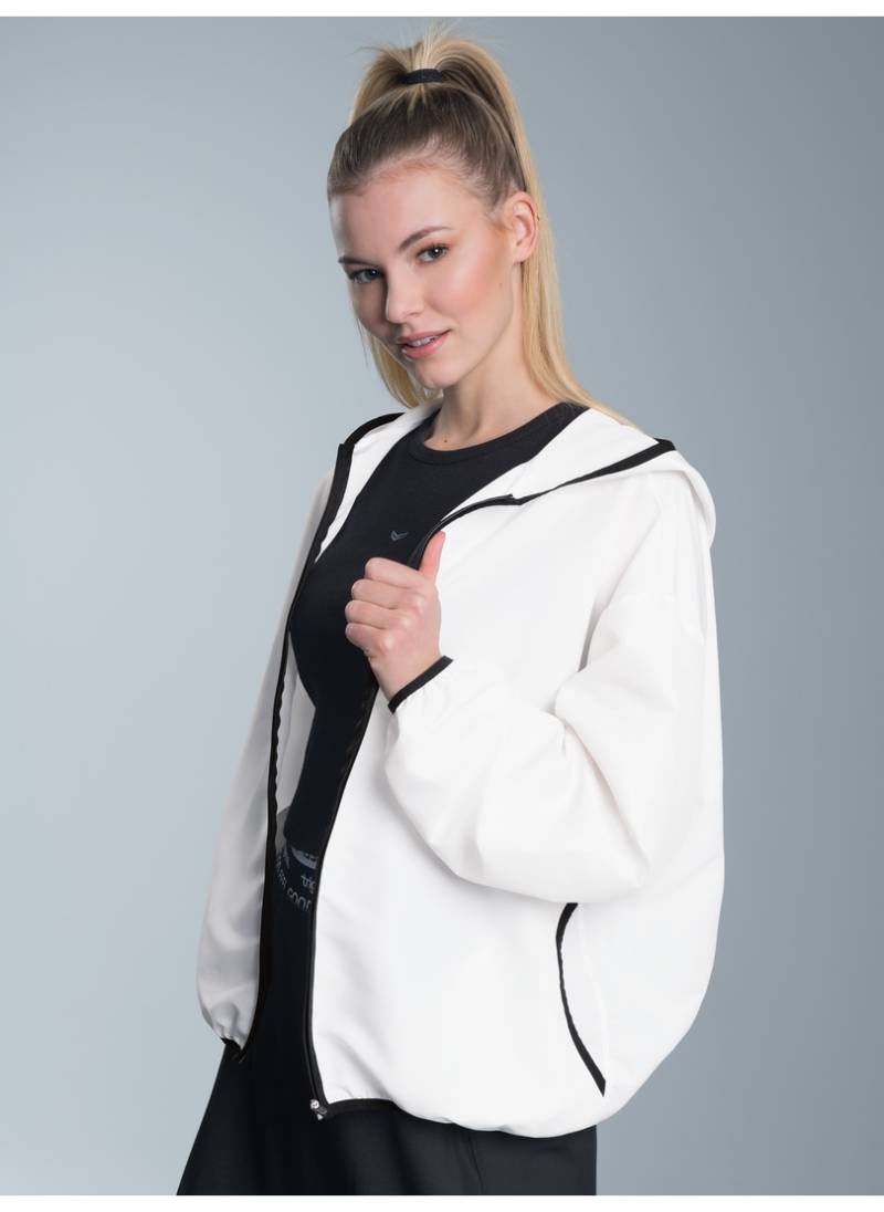 Trigema Sweatjacke »TRIGEMA Dünne Kapuzenjacke mit praktischen Taschen« von Trigema