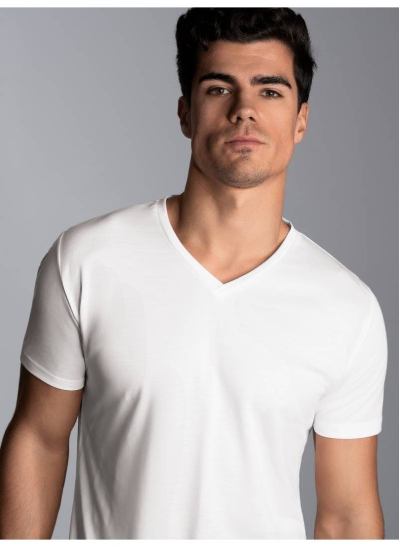 Trigema T-Shirt »TRIGEMA V-Shirt aus 100% Lyocell«, (1 tlg.) von Trigema
