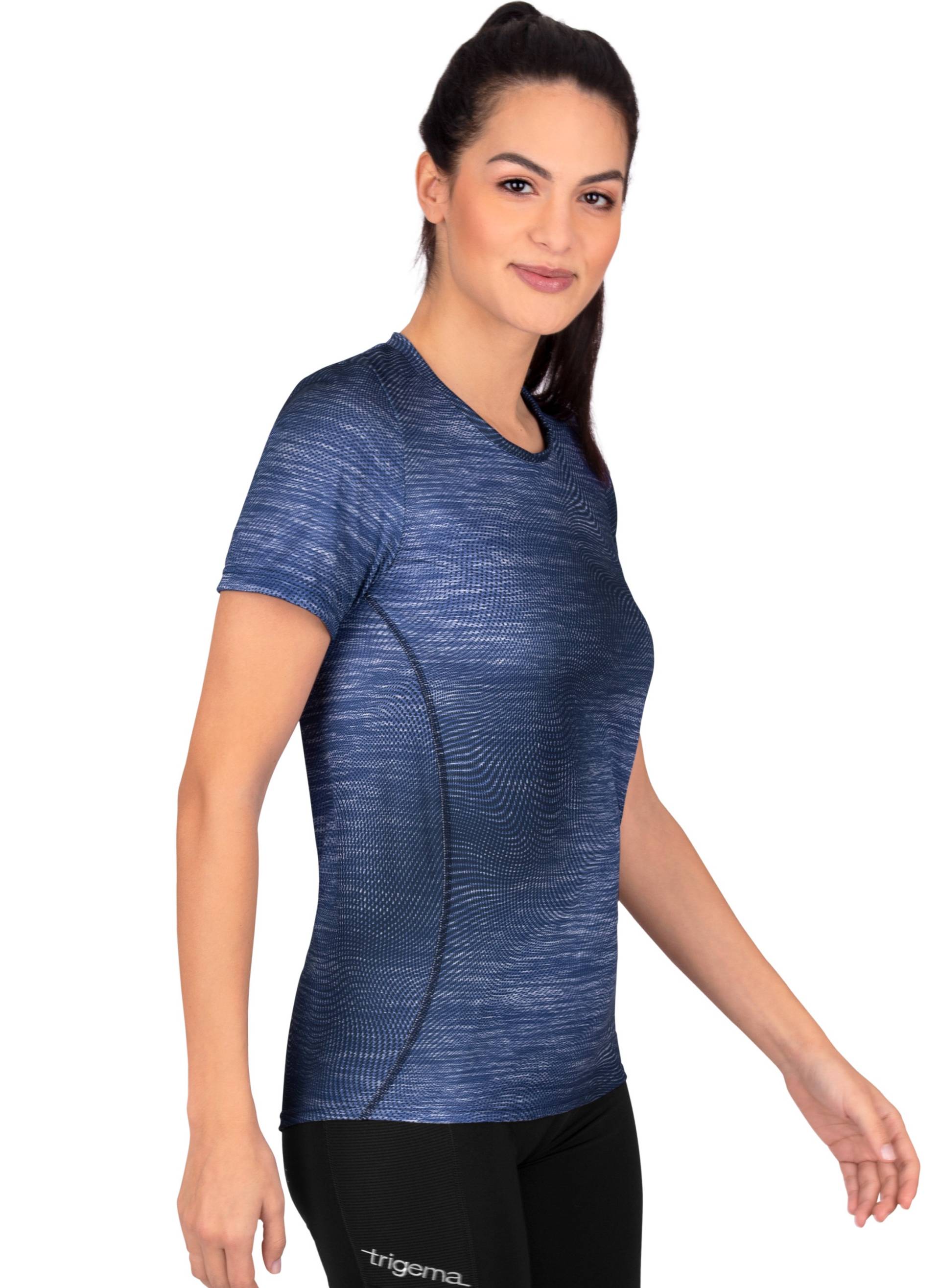 Trigema T-Shirt »TRIGEMA COOLMAX® Sportshirt mit modischem Druck«, (1 tlg.) von Trigema