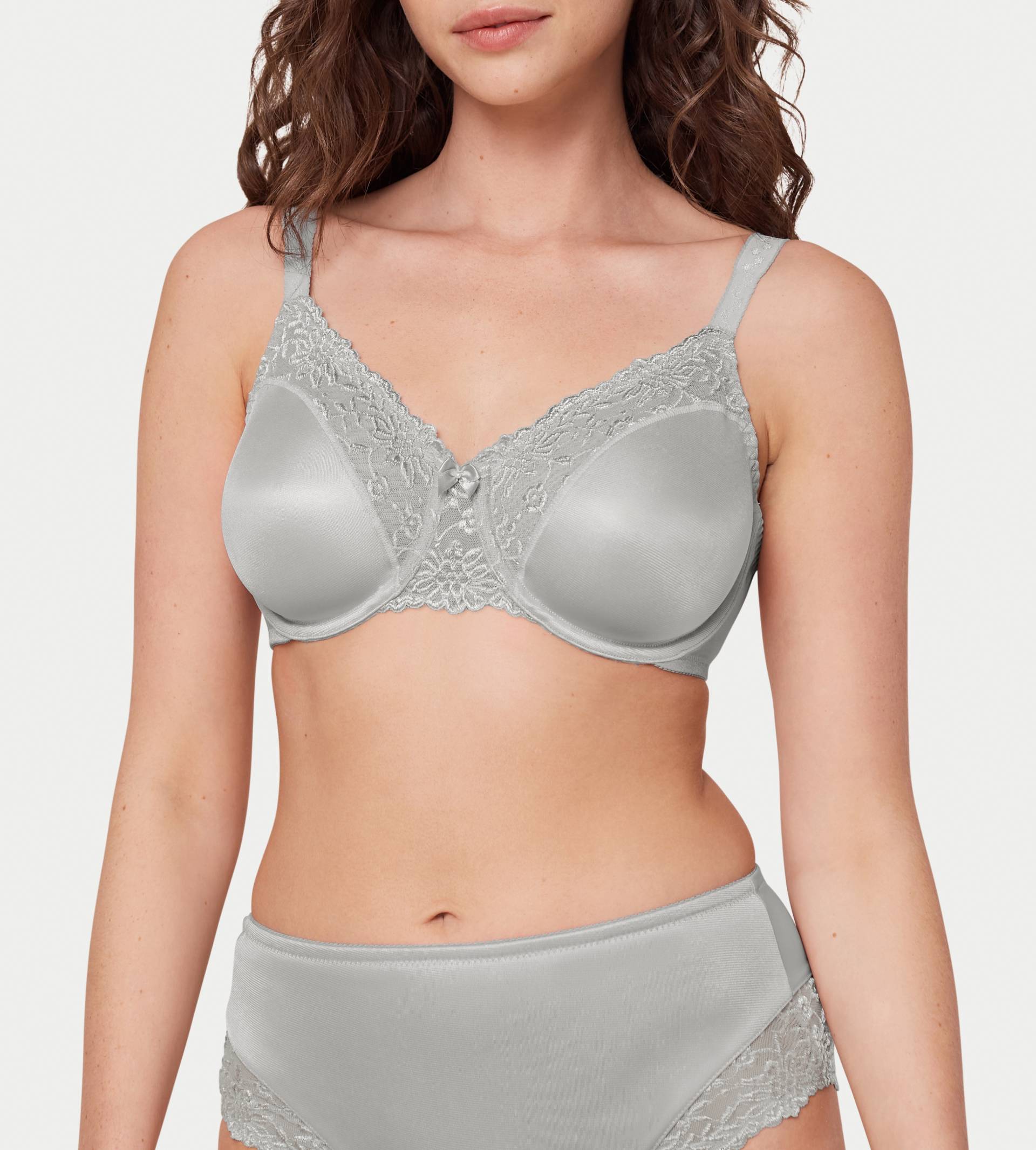 Triumph Minimizer-BH »Ladyform Soft W X«, verkleinert die Brust optisch um eine Cup-Grösse Triumph Minimizer-BH »Ladyform Soft W X«, verkleinert die Brust optisch um eine Cup-Grösse von Triumph
