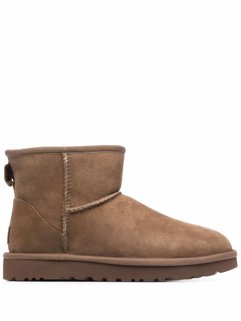 UGG Mini II shearling boots - Brown von UGG